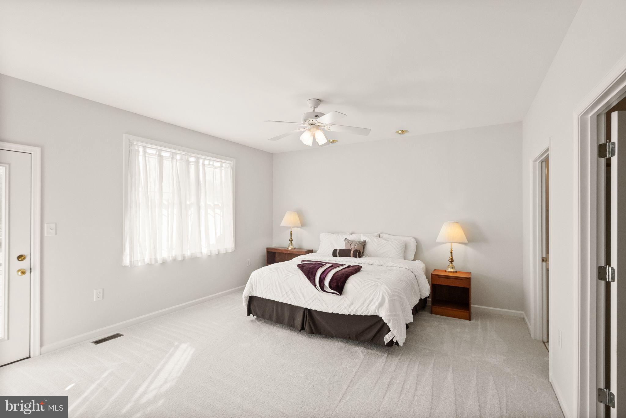 LOCUST HILL - Residential