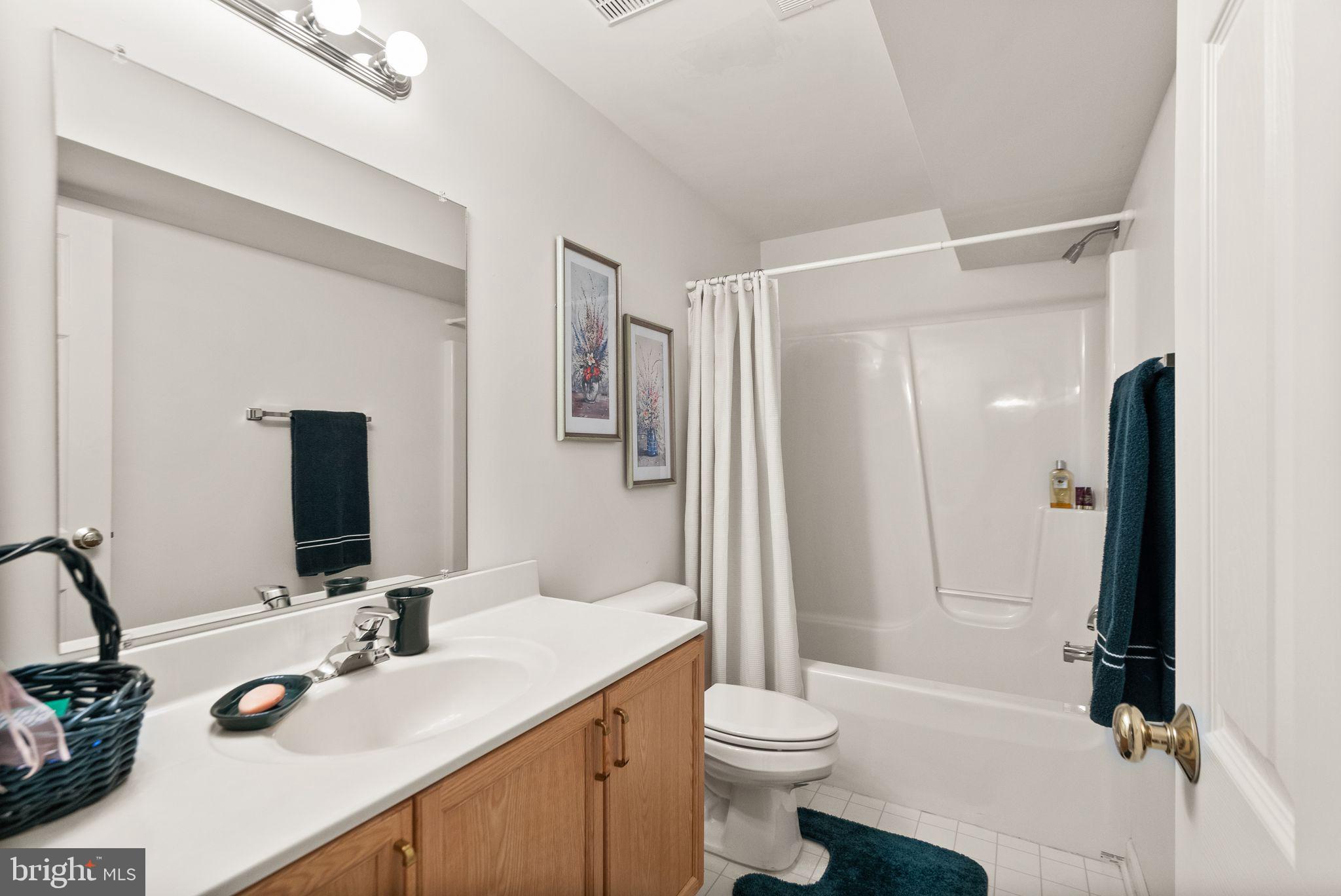 LOCUST HILL - Residential