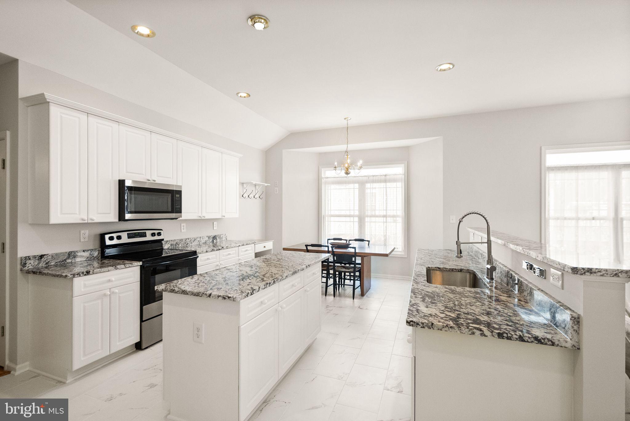 LOCUST HILL - Residential