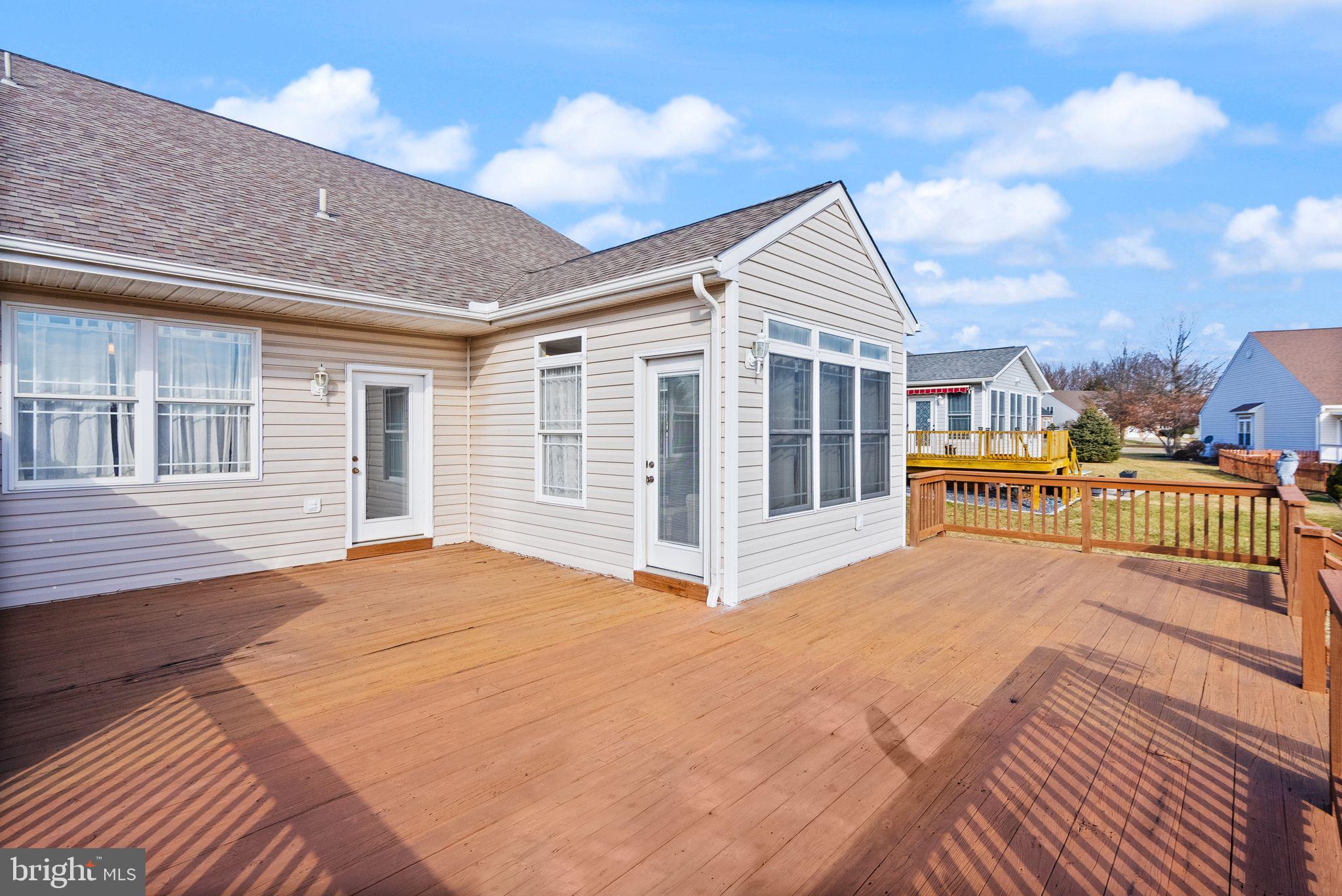 LOCUST HILL - Residential