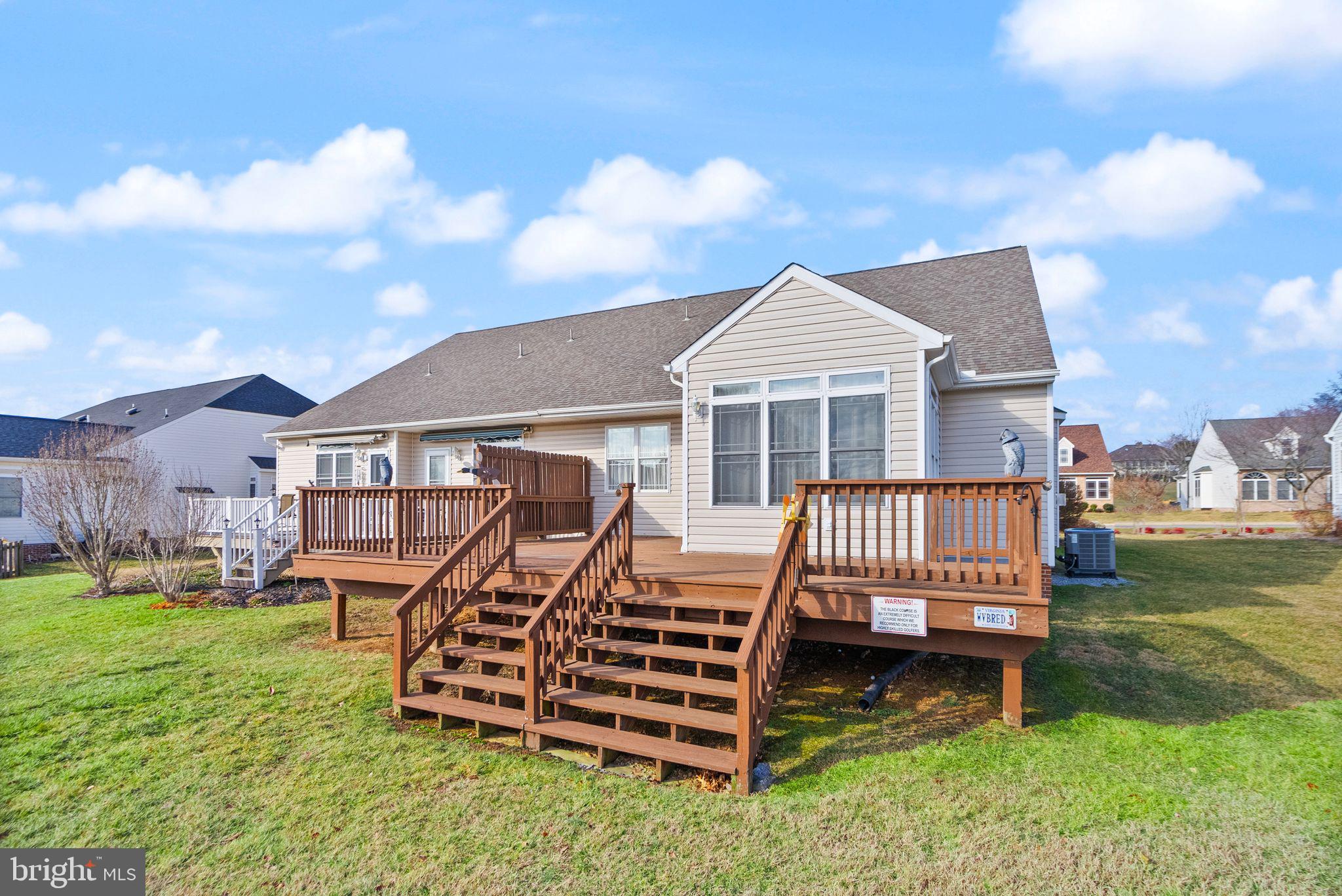 LOCUST HILL - Residential