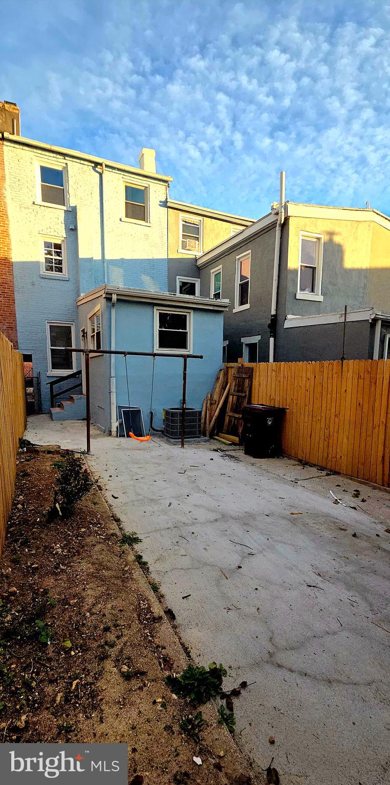 HEDGEVILLE - Residential