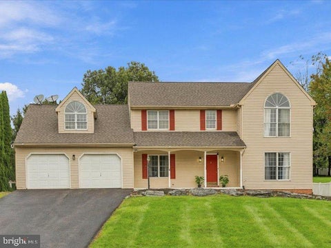 Photo of 1002 Fieldstone Court, LANCASTER, PA 17603 (MLS # PALA2096336)