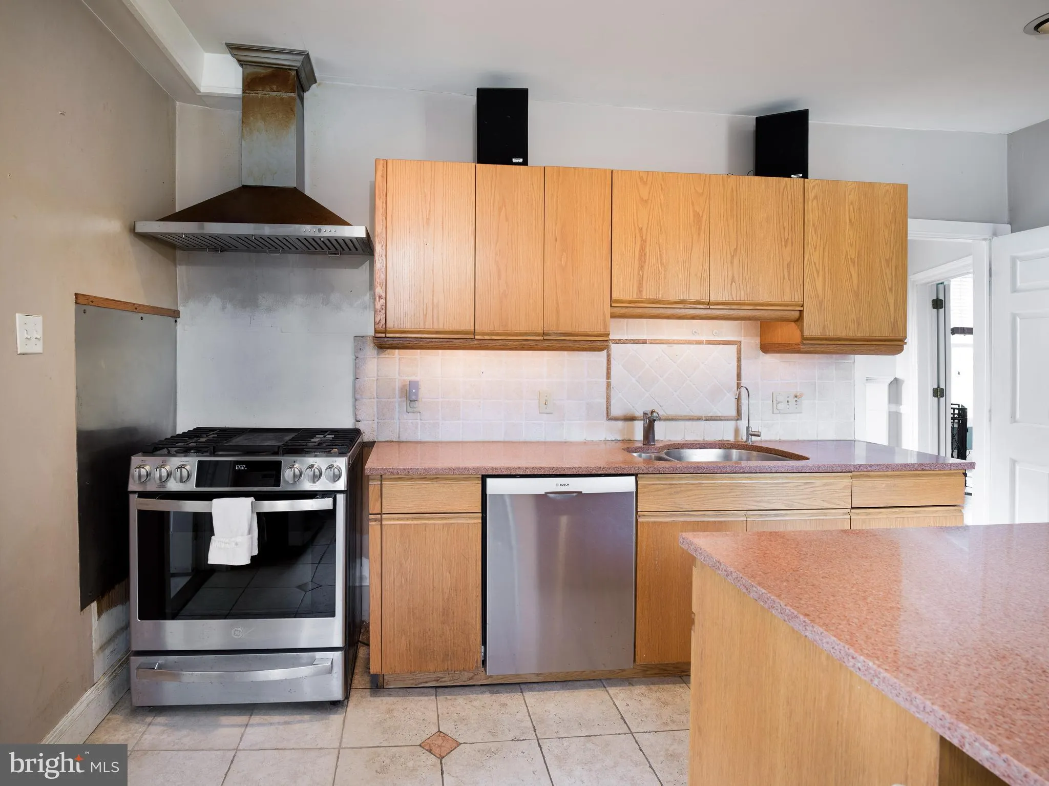 Wayne, Pennsylvania 19087, United States, 4 Bedrooms Bedrooms, ,3 BathroomsBathrooms,Residential,Active,109674