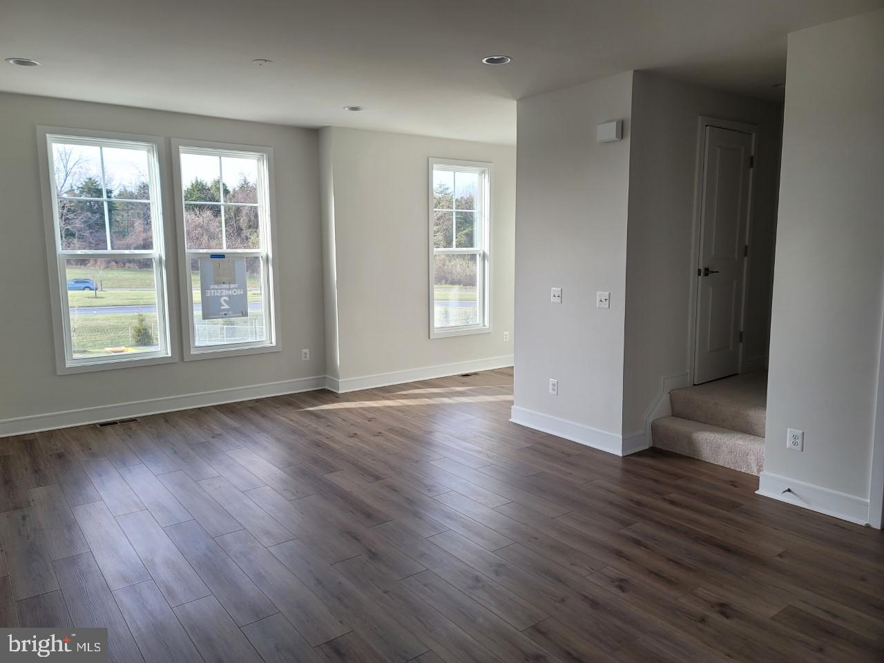 LAKE FREDERICK - Residential Lease