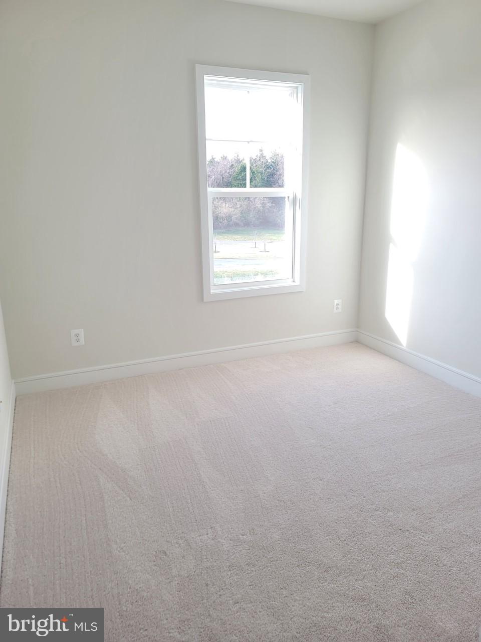 LAKE FREDERICK - Residential Lease