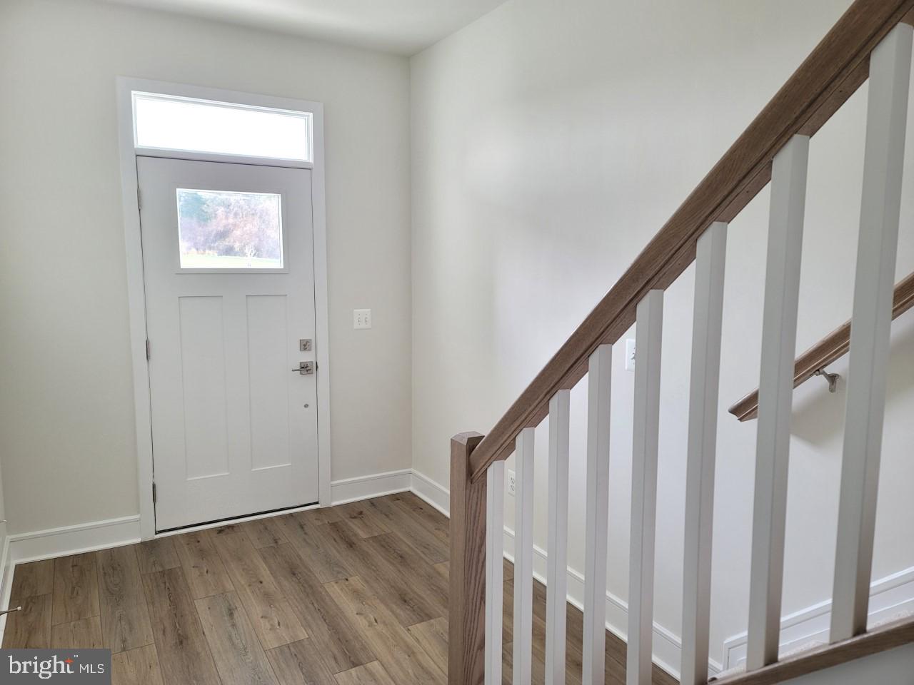 LAKE FREDERICK - Residential Lease