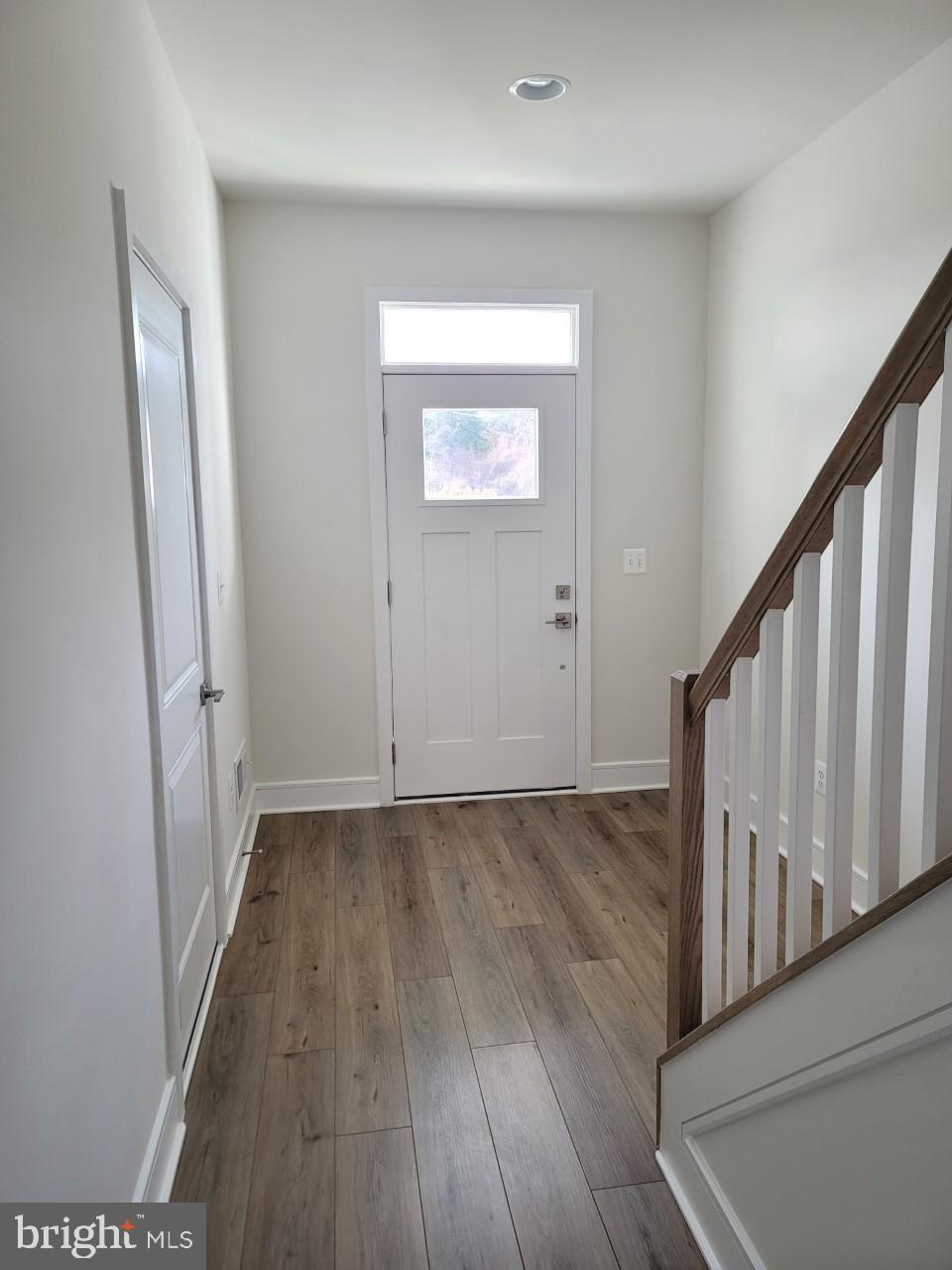 LAKE FREDERICK - Residential Lease