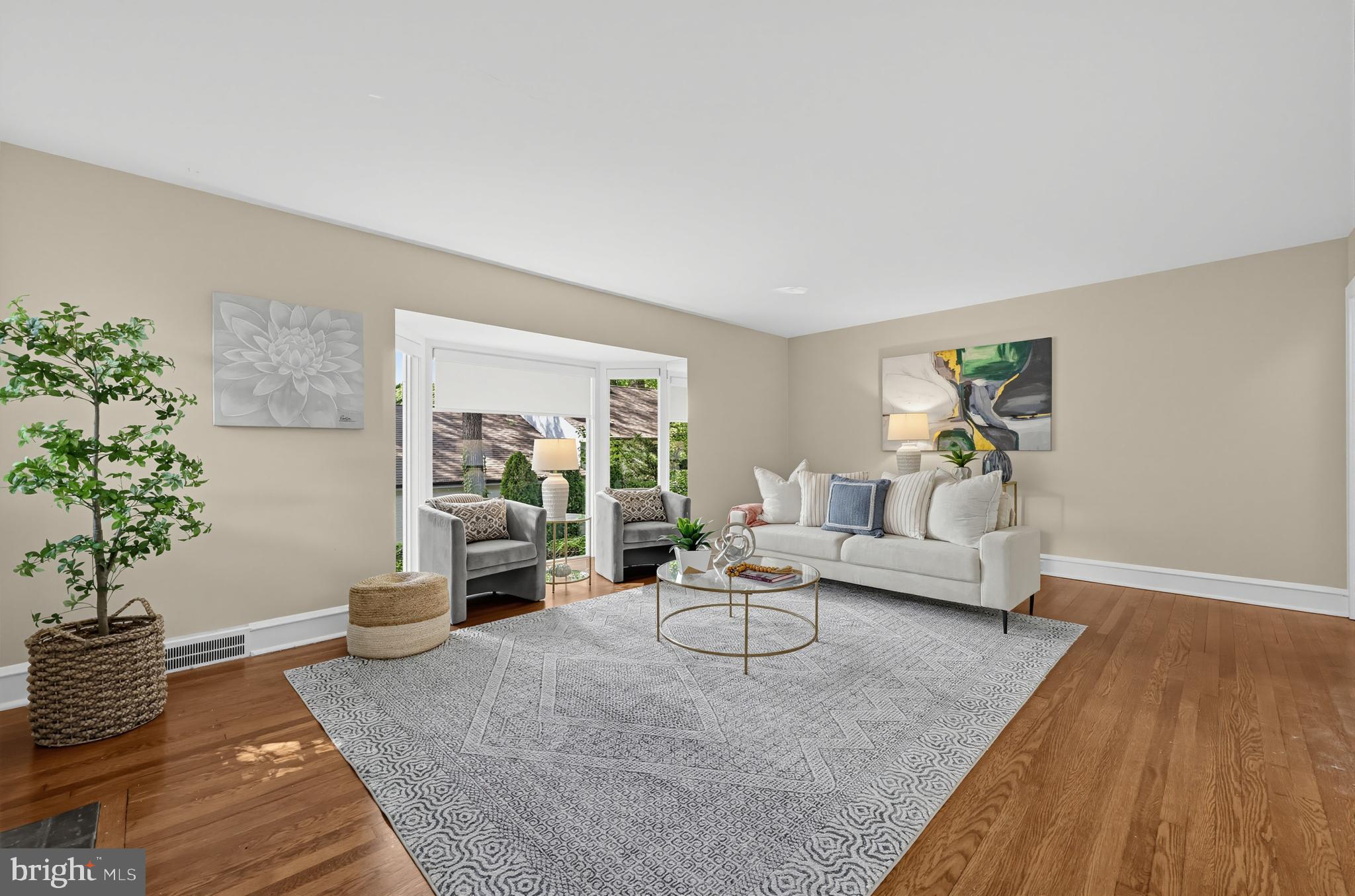 333 W FIFTH STREET