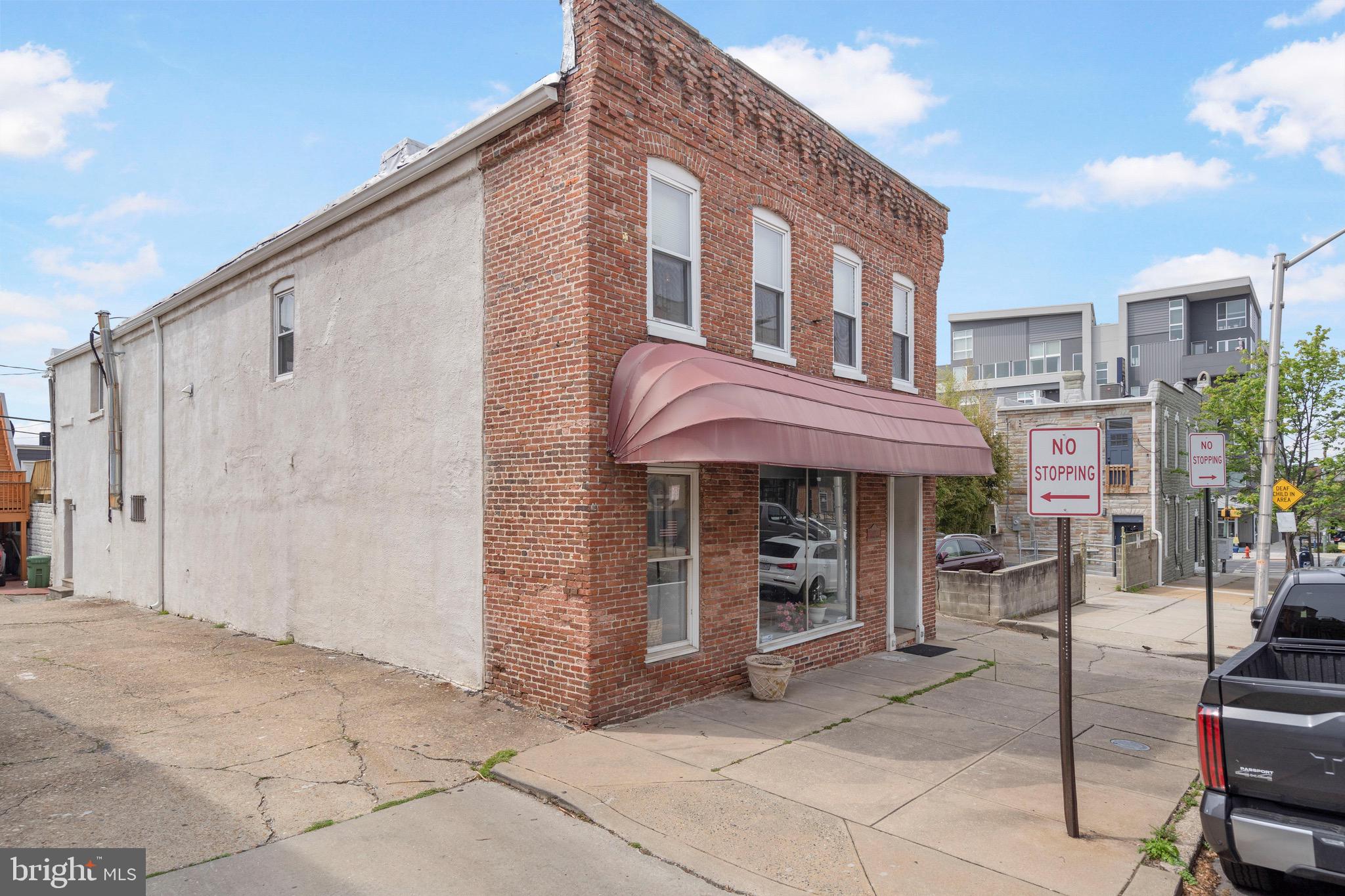 500 S CLINTON STREET