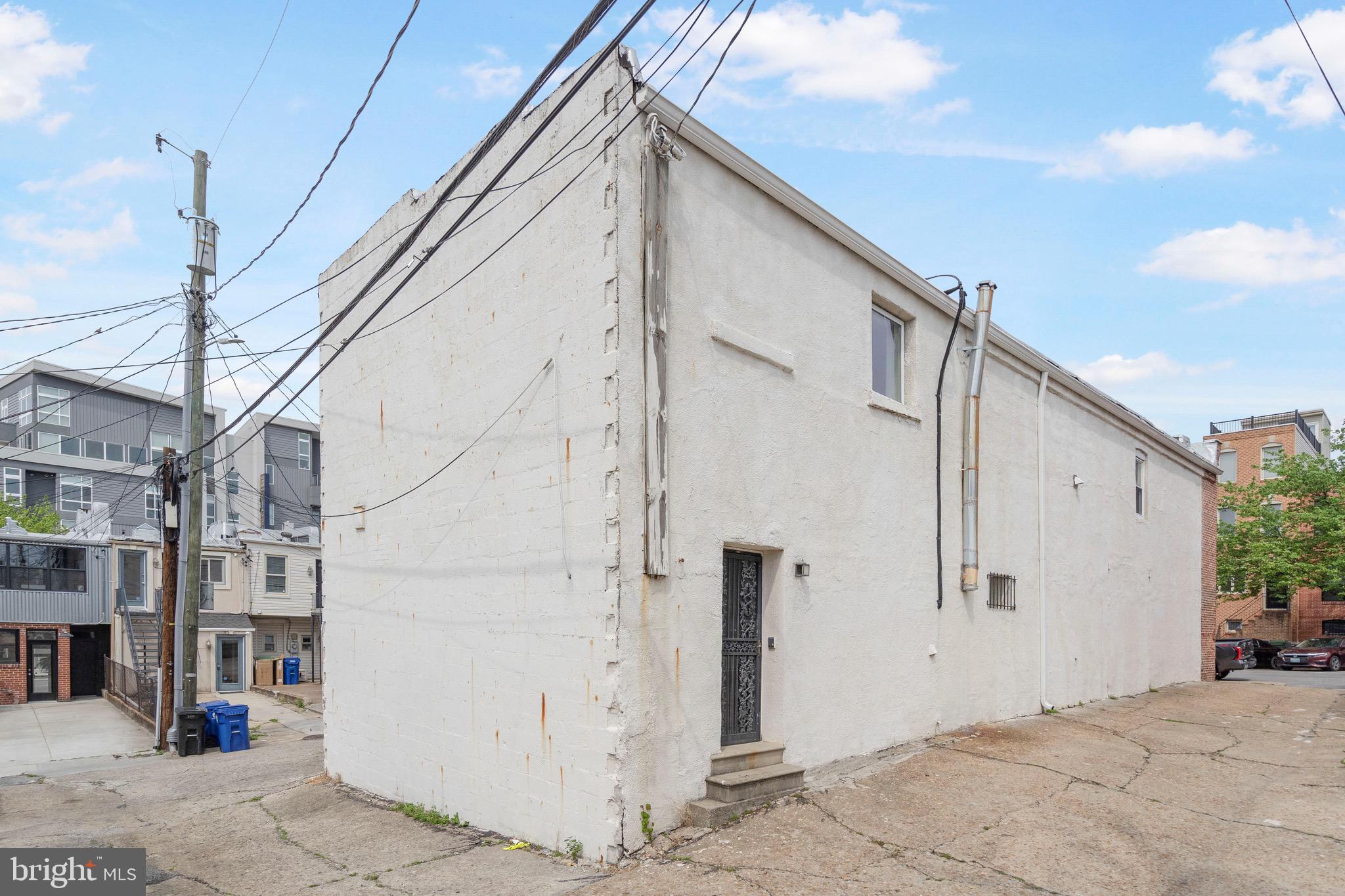 500 S CLINTON STREET
