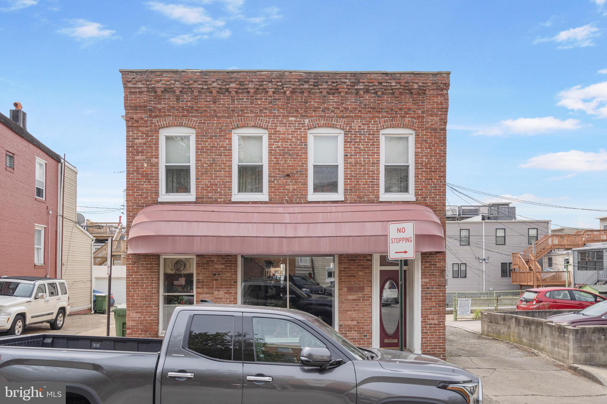 500 S CLINTON STREET