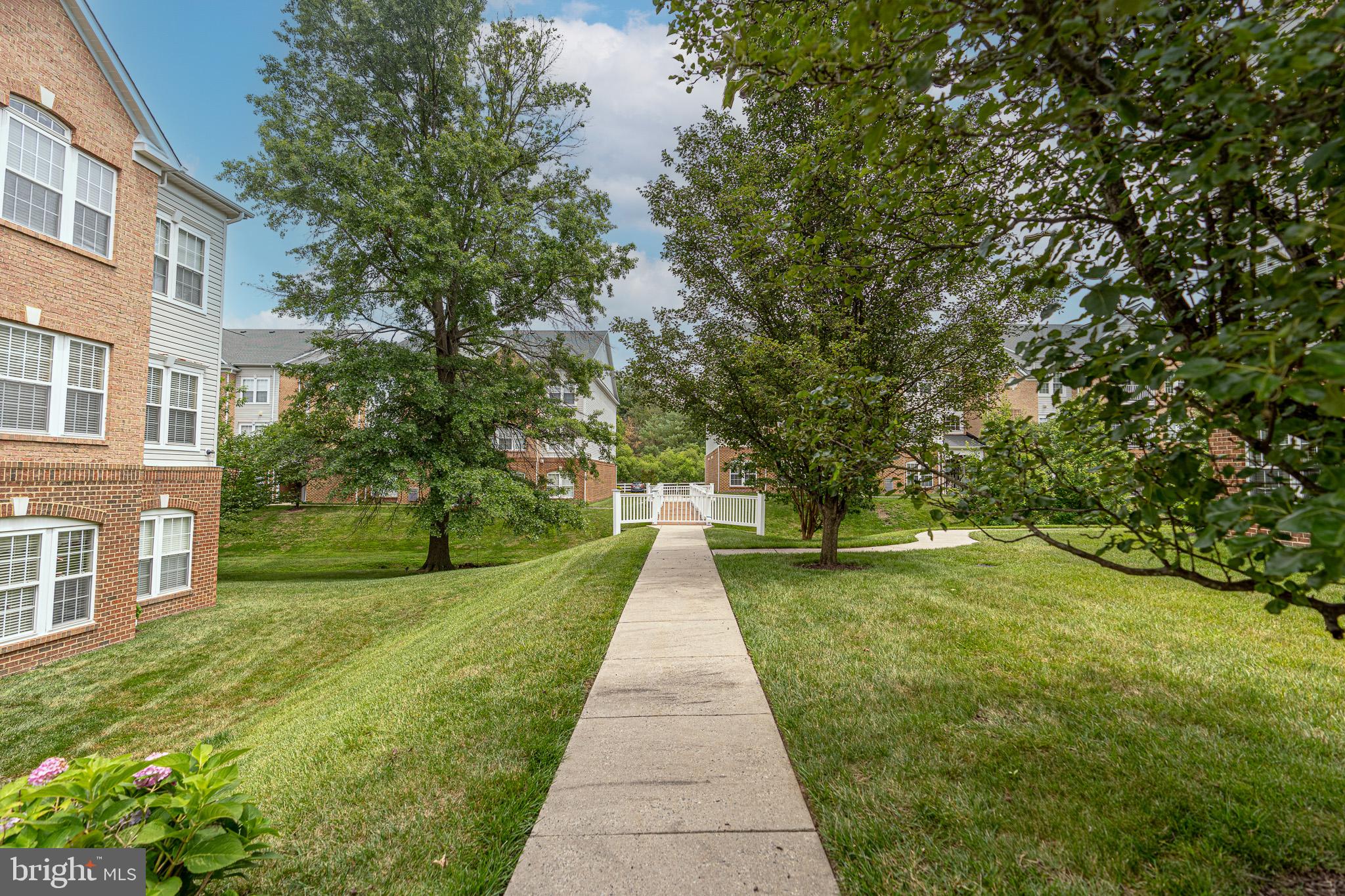 207 KINGS CROSSING CIRCLE 1C