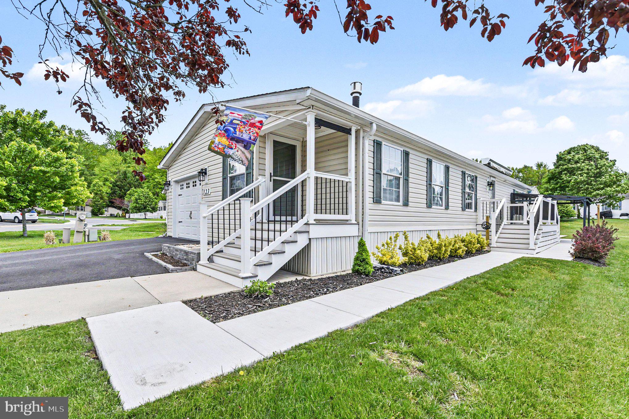 VILLAGE OF CECIL WOODS - Residential