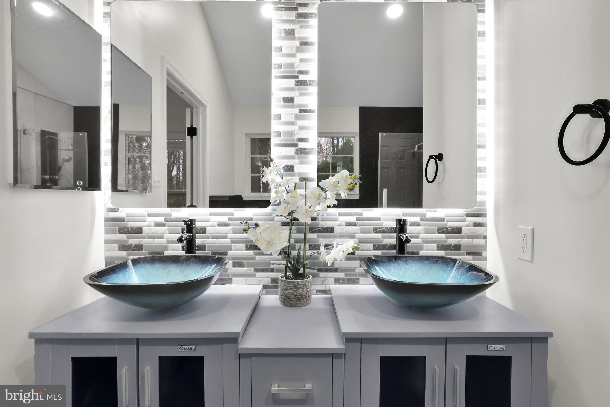 TRAILS AT WOODLOT - Residential