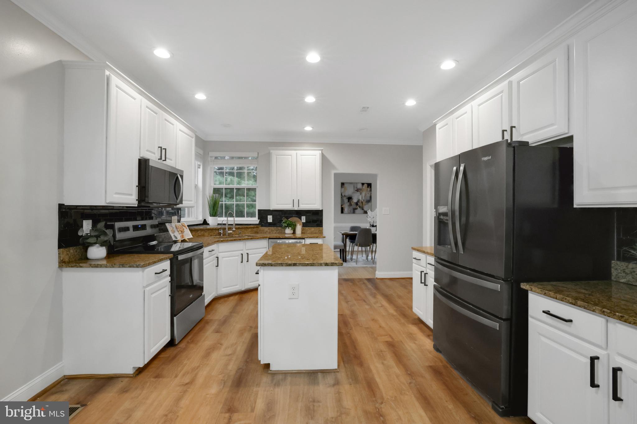 TRAILS AT WOODLOT - Residential