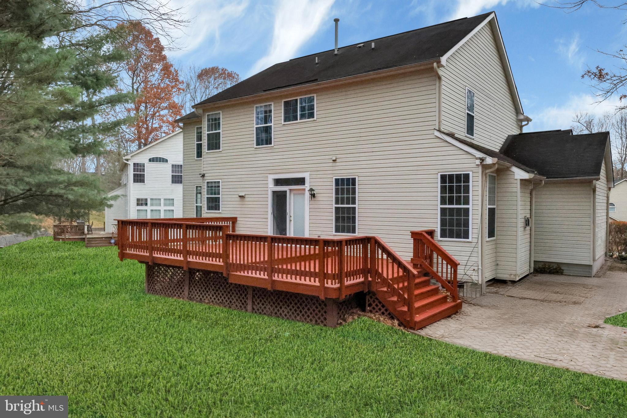 TRAILS AT WOODLOT - Residential