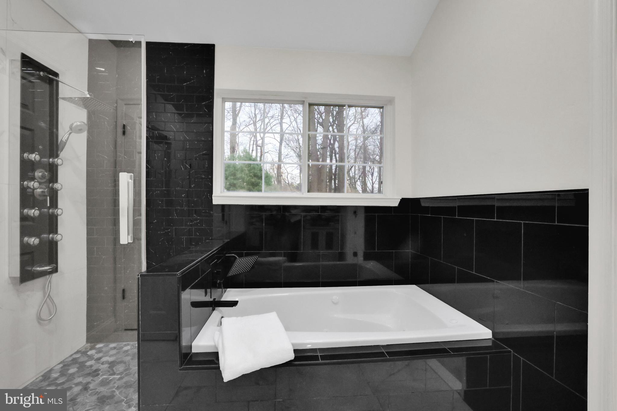 TRAILS AT WOODLOT - Residential