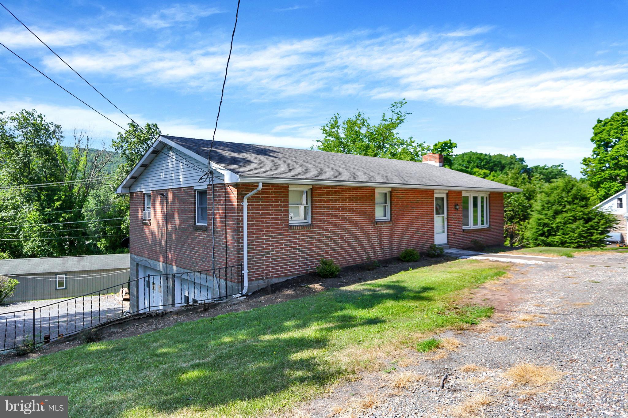 141 HILL STREET
