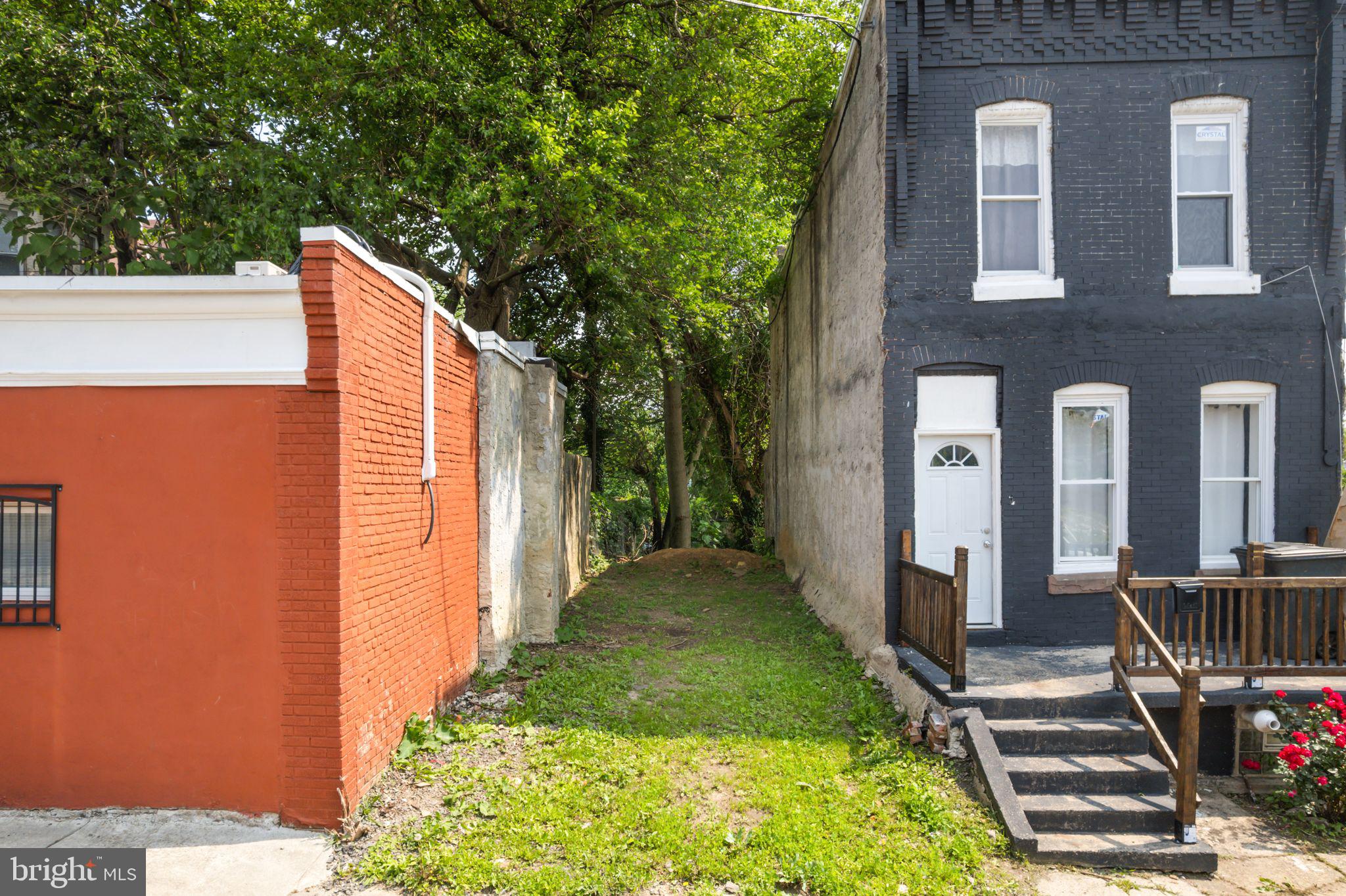 Vacant buildable lot being sold as a package deal with 1718 N 55th St. the total price of the package is $364,000. Don’t miss this opportunity to purchase a cash flowing quadruplex along with a neighboring lot at an affordable price!