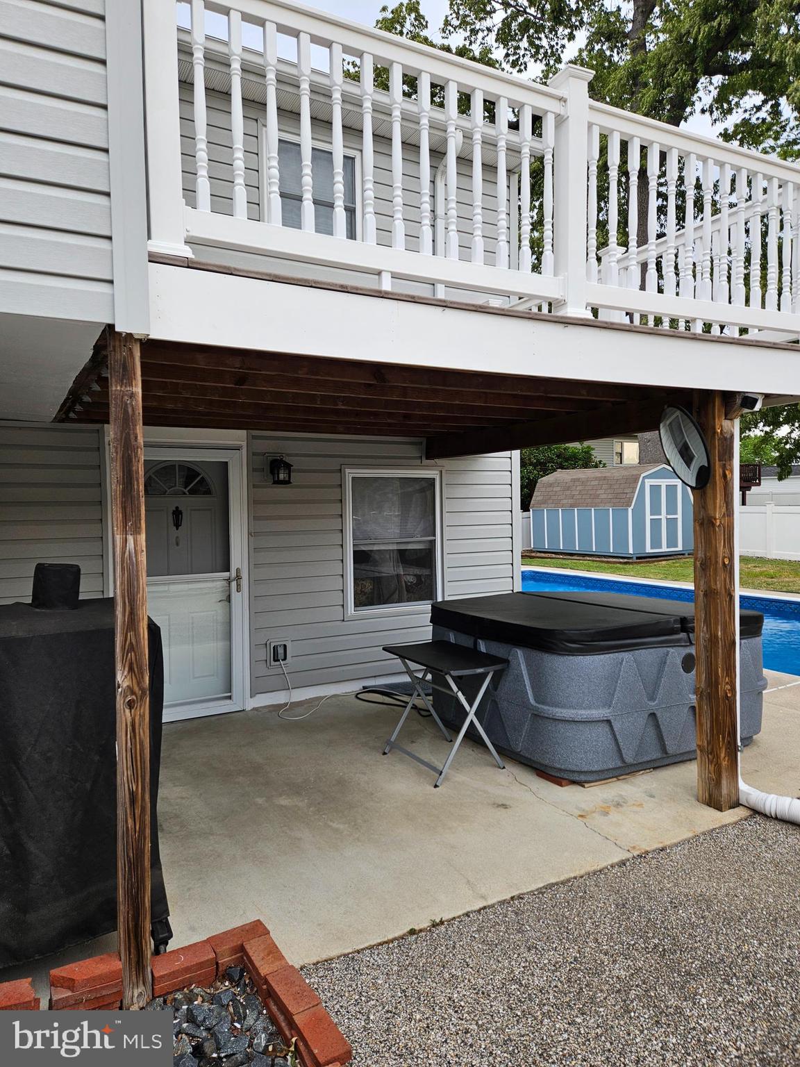 7947 ROXBURY DRIVE