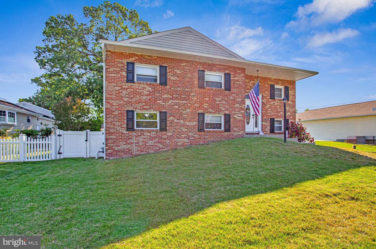 THE HIGHLANDS - Residential