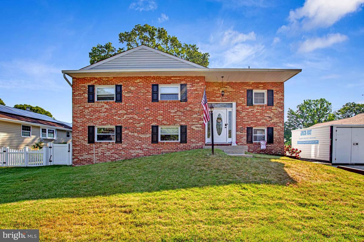 THE HIGHLANDS - Residential