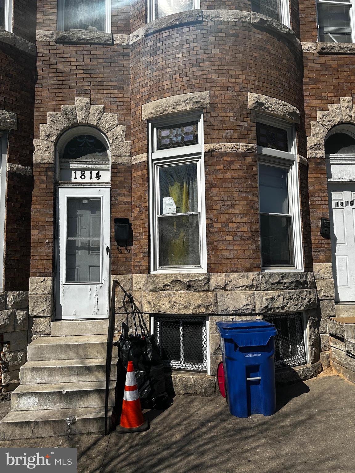 SANDTOWN-WINCHESTER - Residential