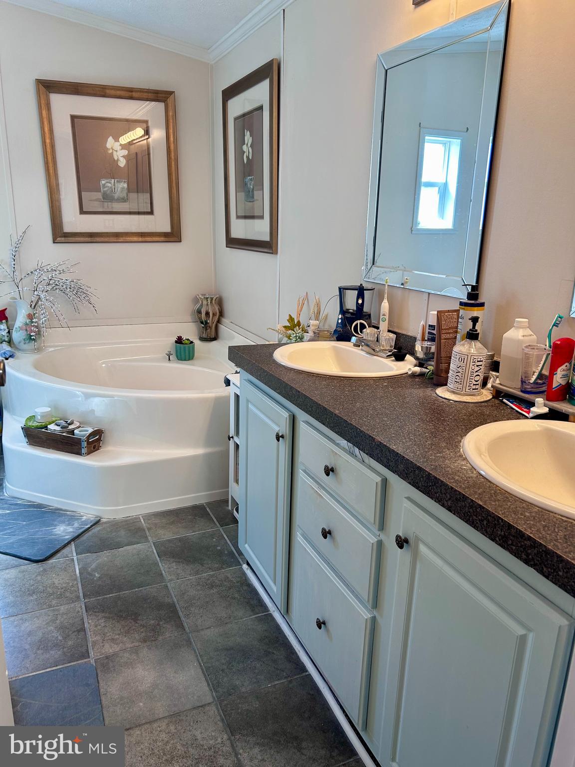 NOTTINGHAM MANOR - Residential