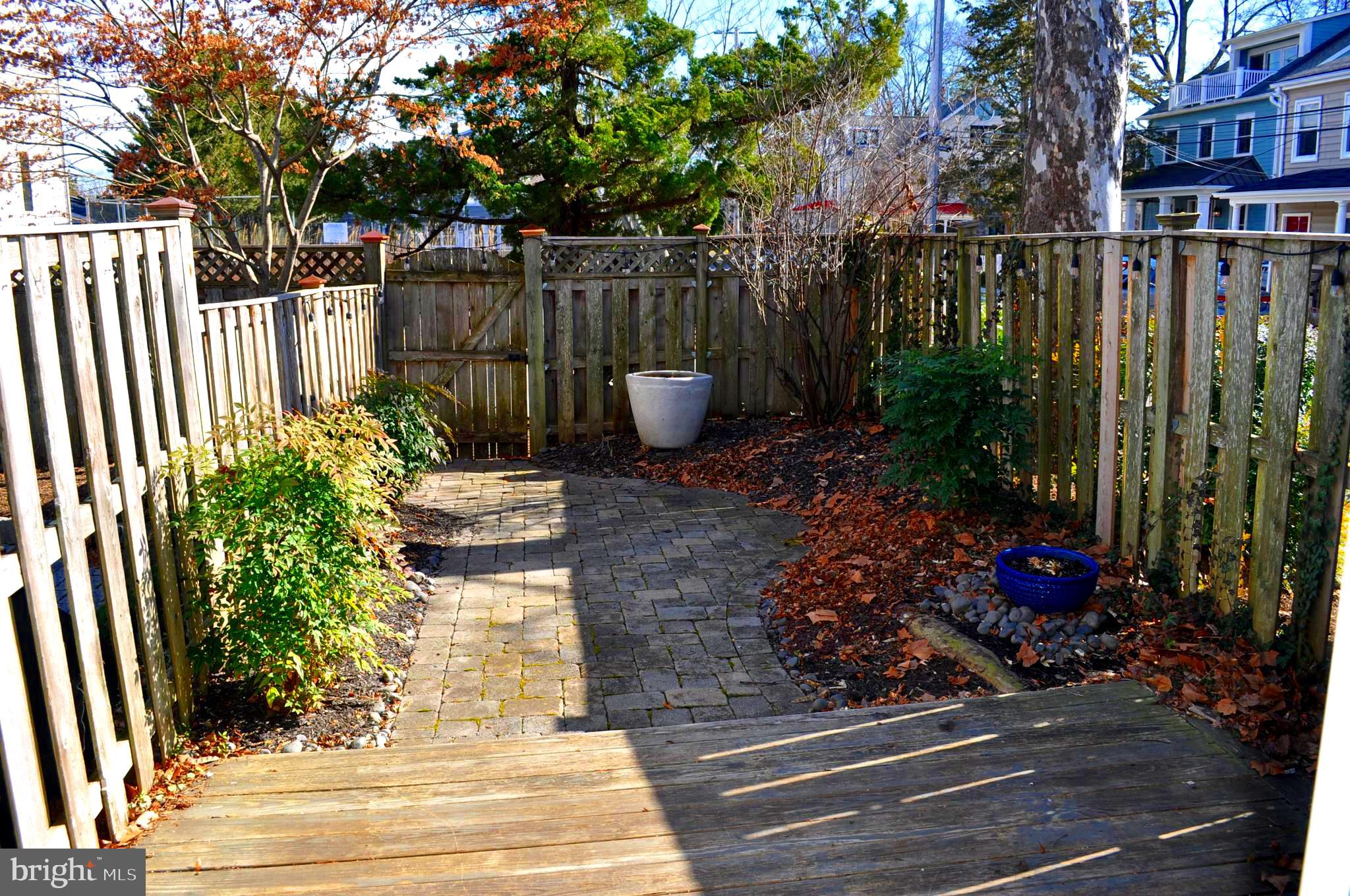 EASTPORT - Residential Lease