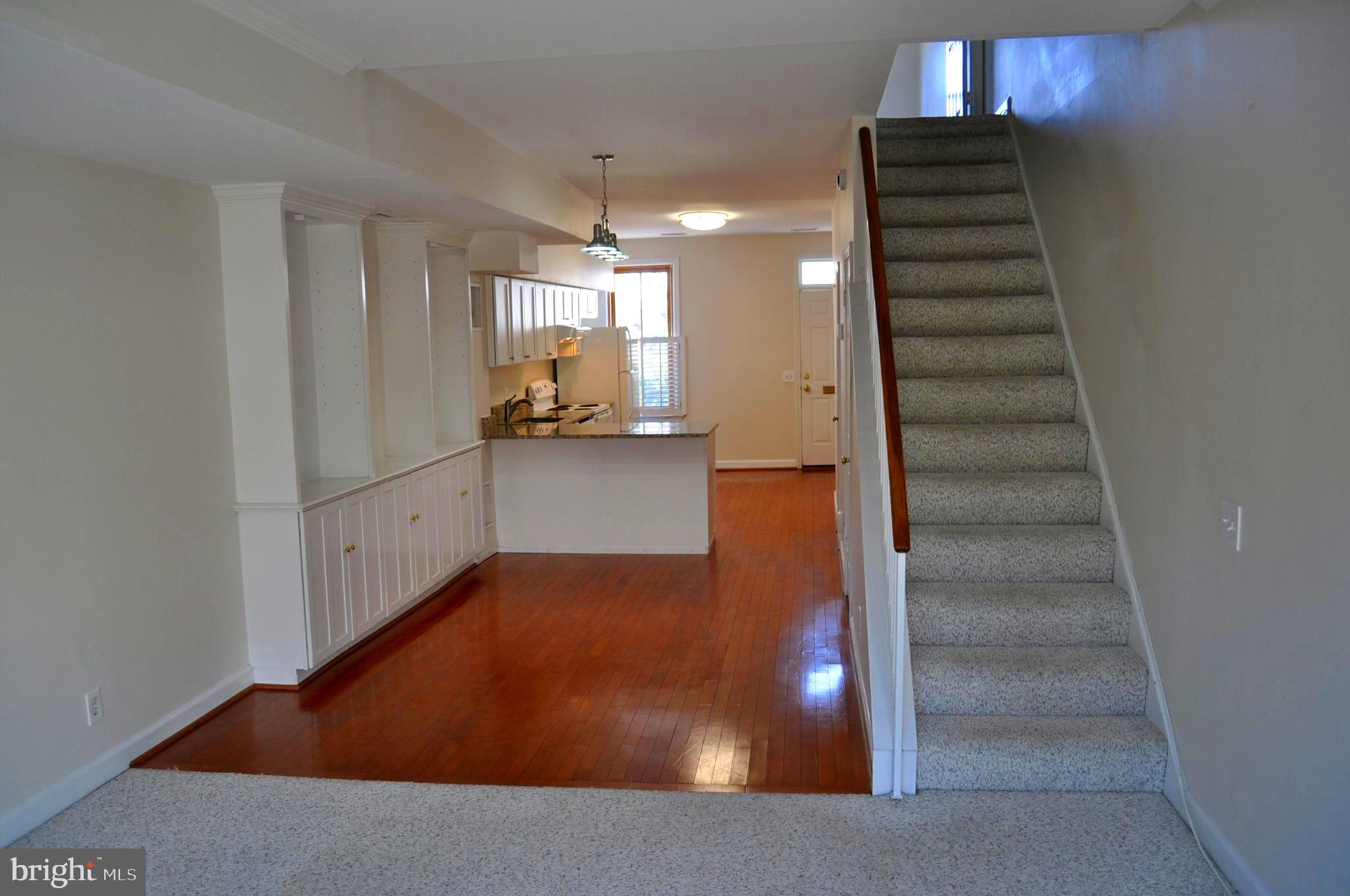 EASTPORT - Residential Lease