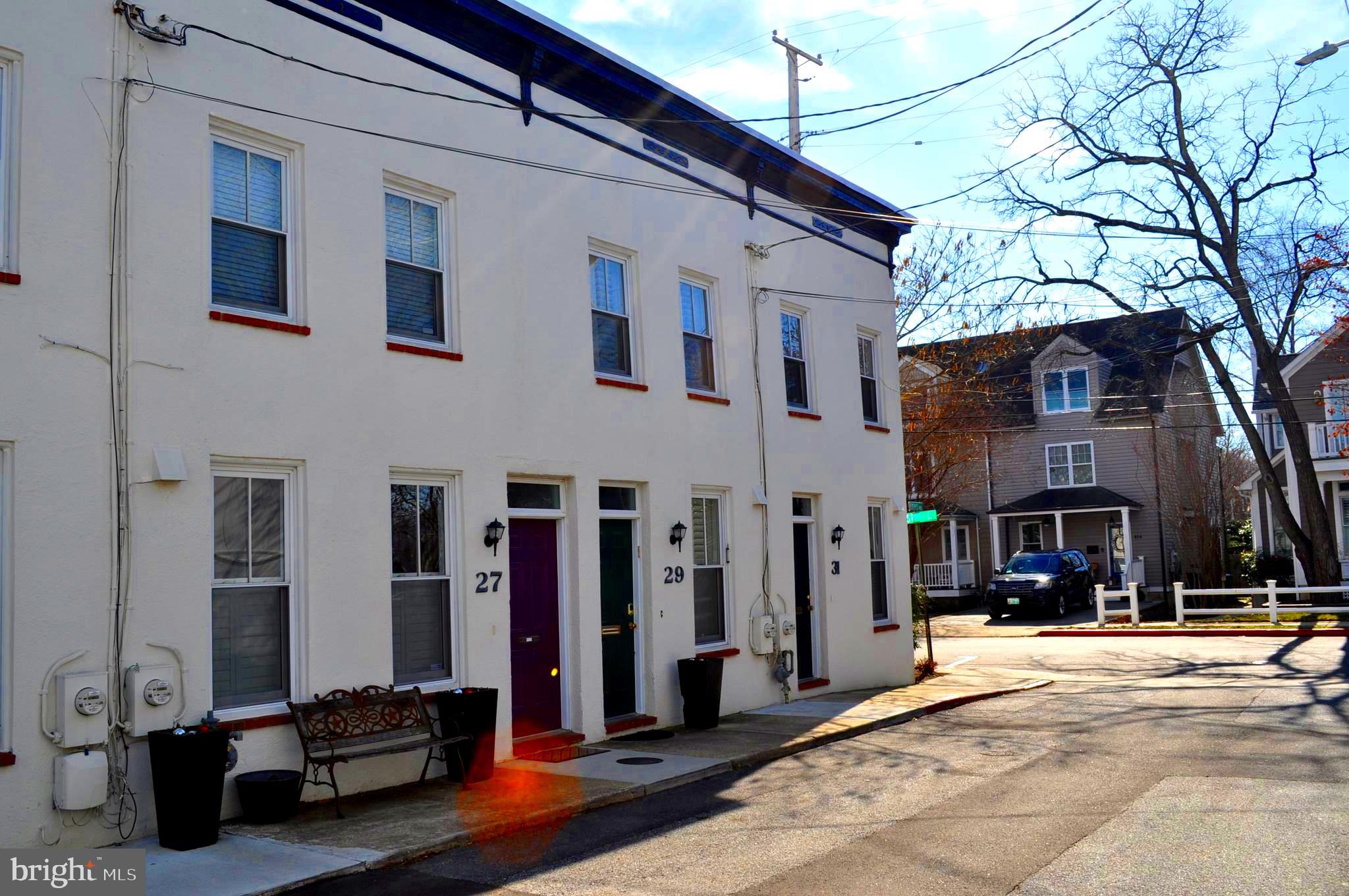 EASTPORT - Residential Lease