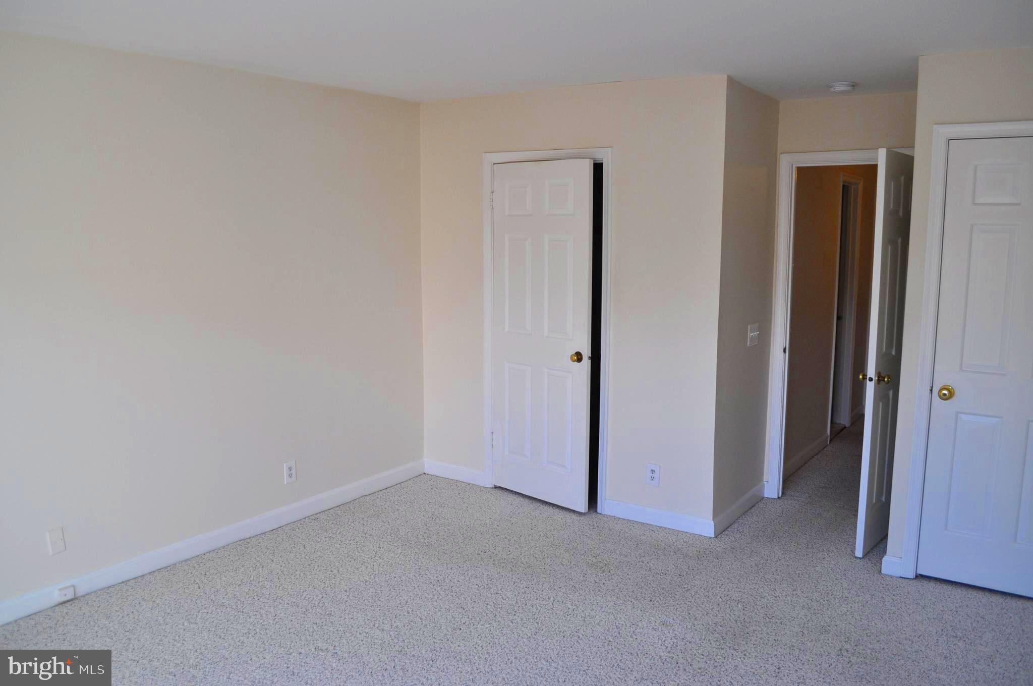 EASTPORT - Residential Lease