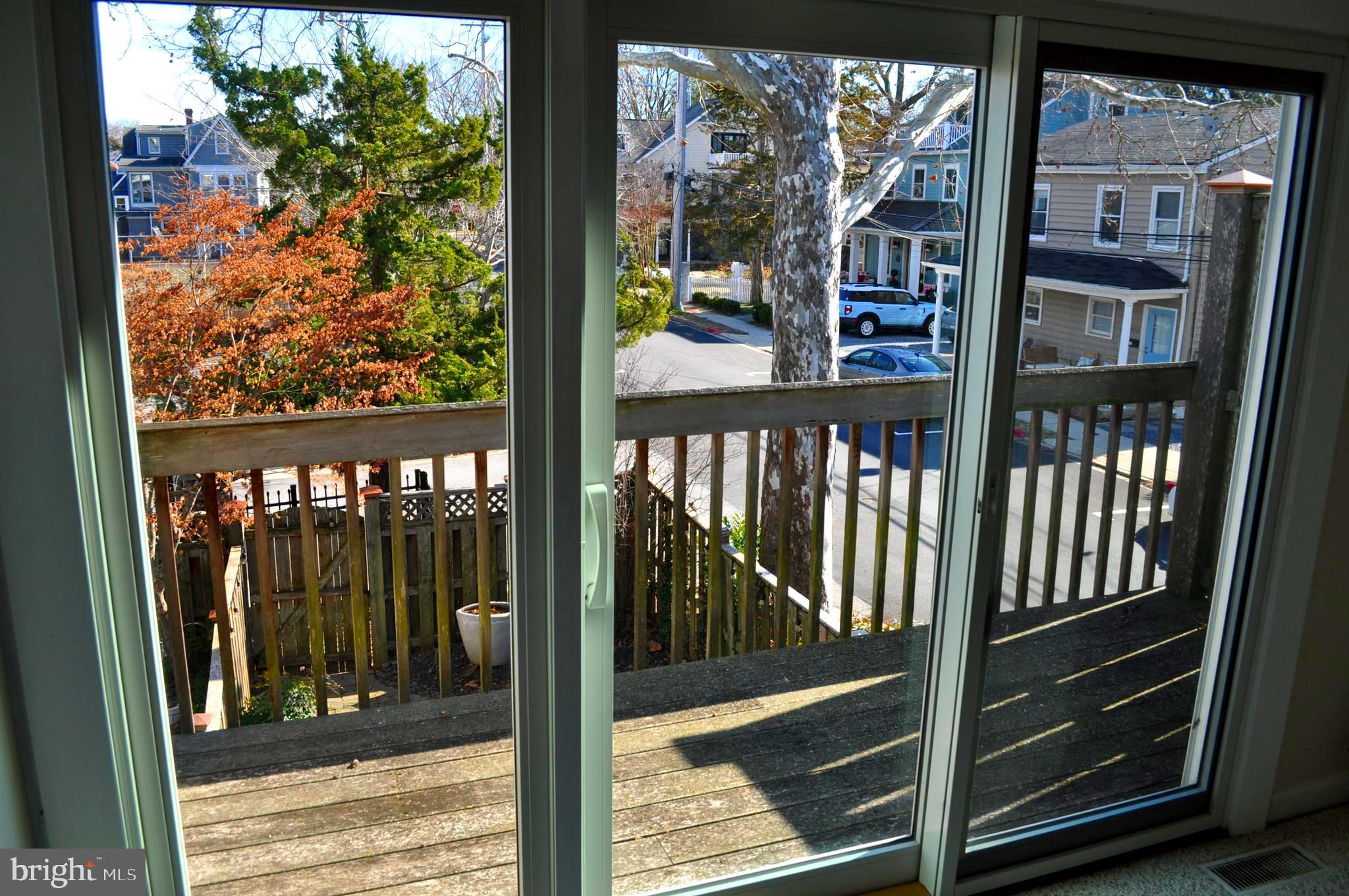 EASTPORT - Residential Lease