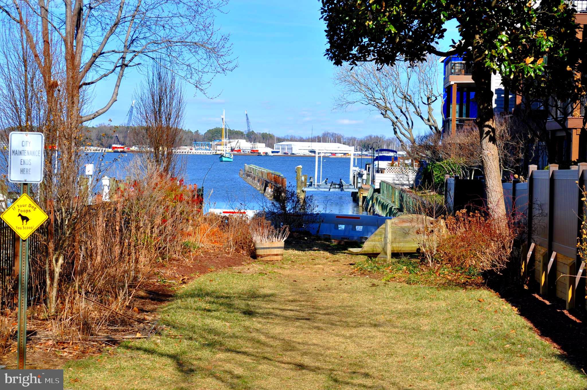 EASTPORT - Residential Lease