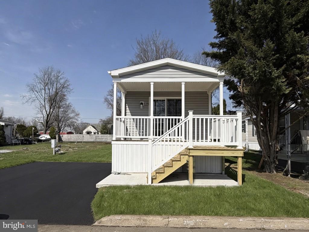 PENNWOOD CROSSING - Residential