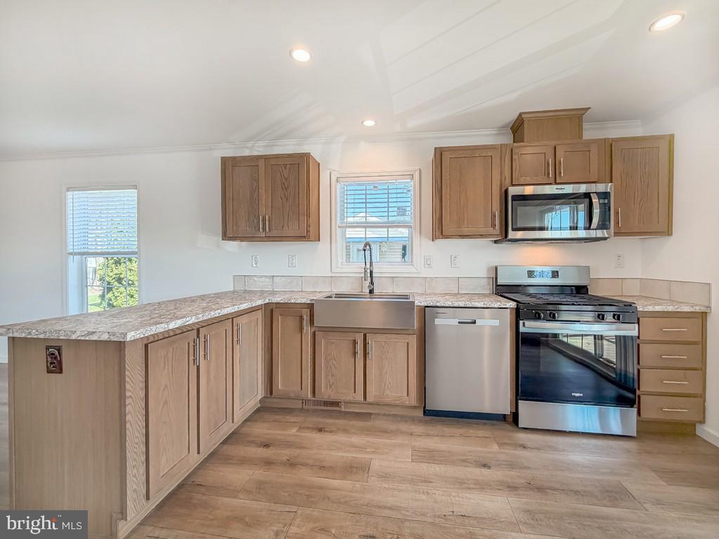 PENNWOOD CROSSING - Residential