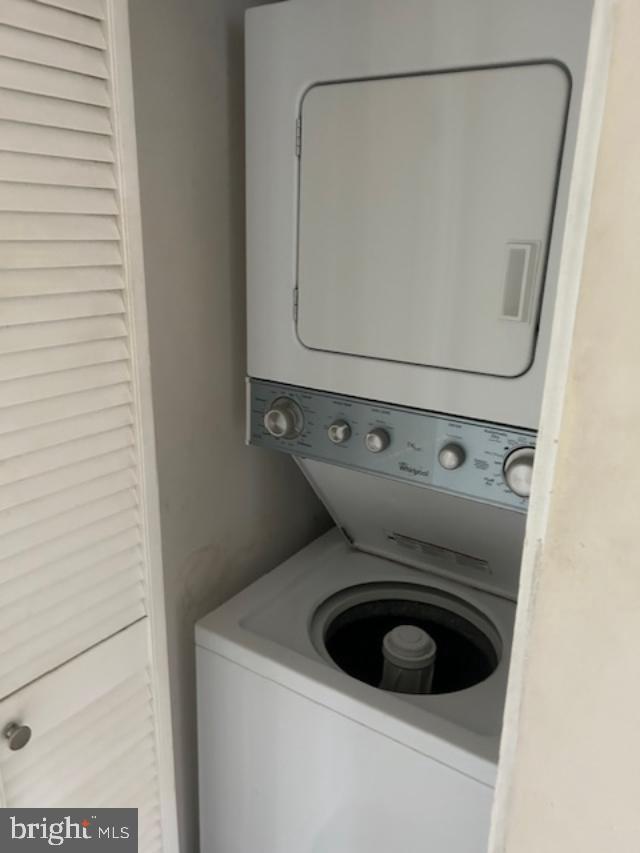 SUMMIT HOUSE - Residential