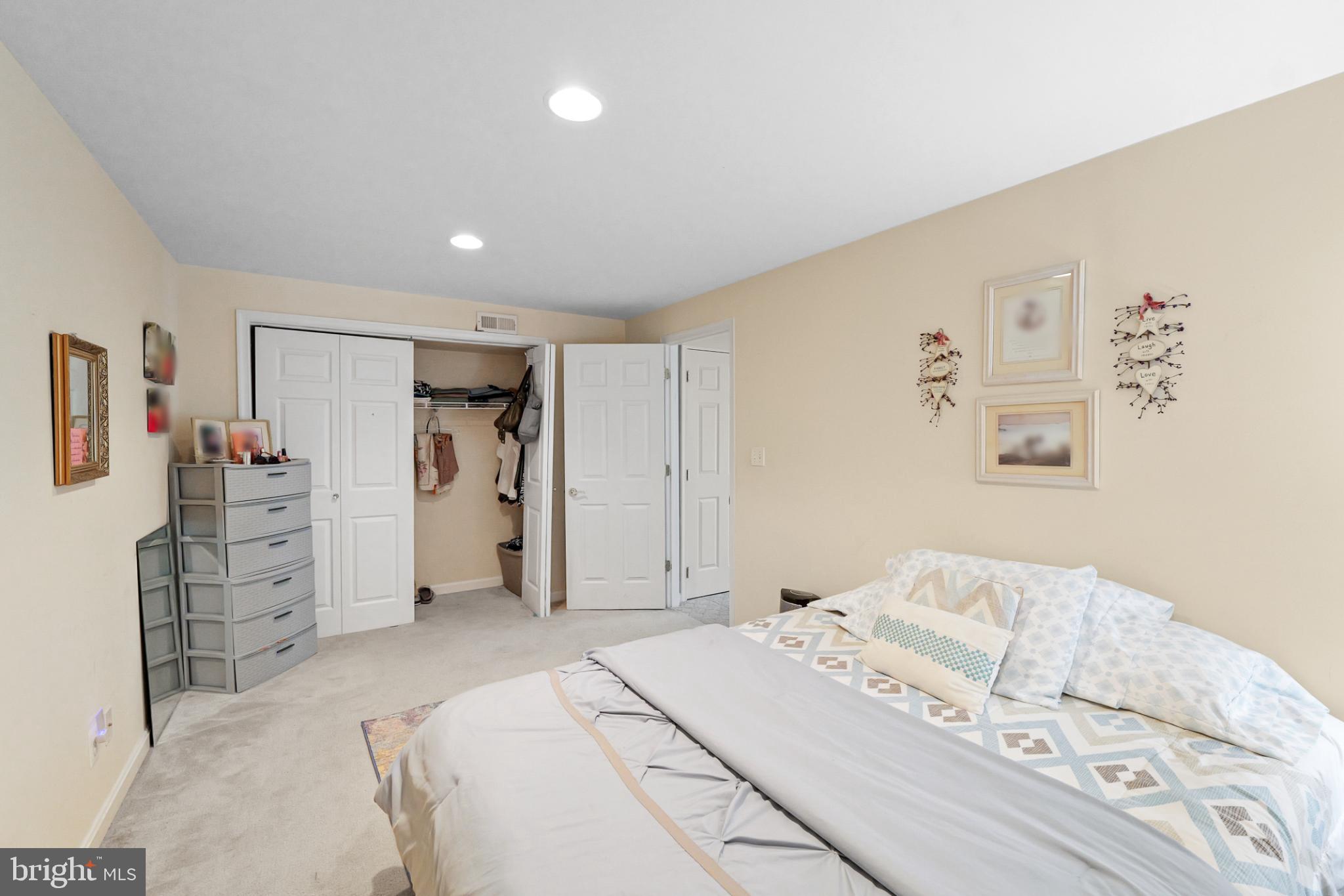 MEADOWS AT MORRIS FARM - Residential