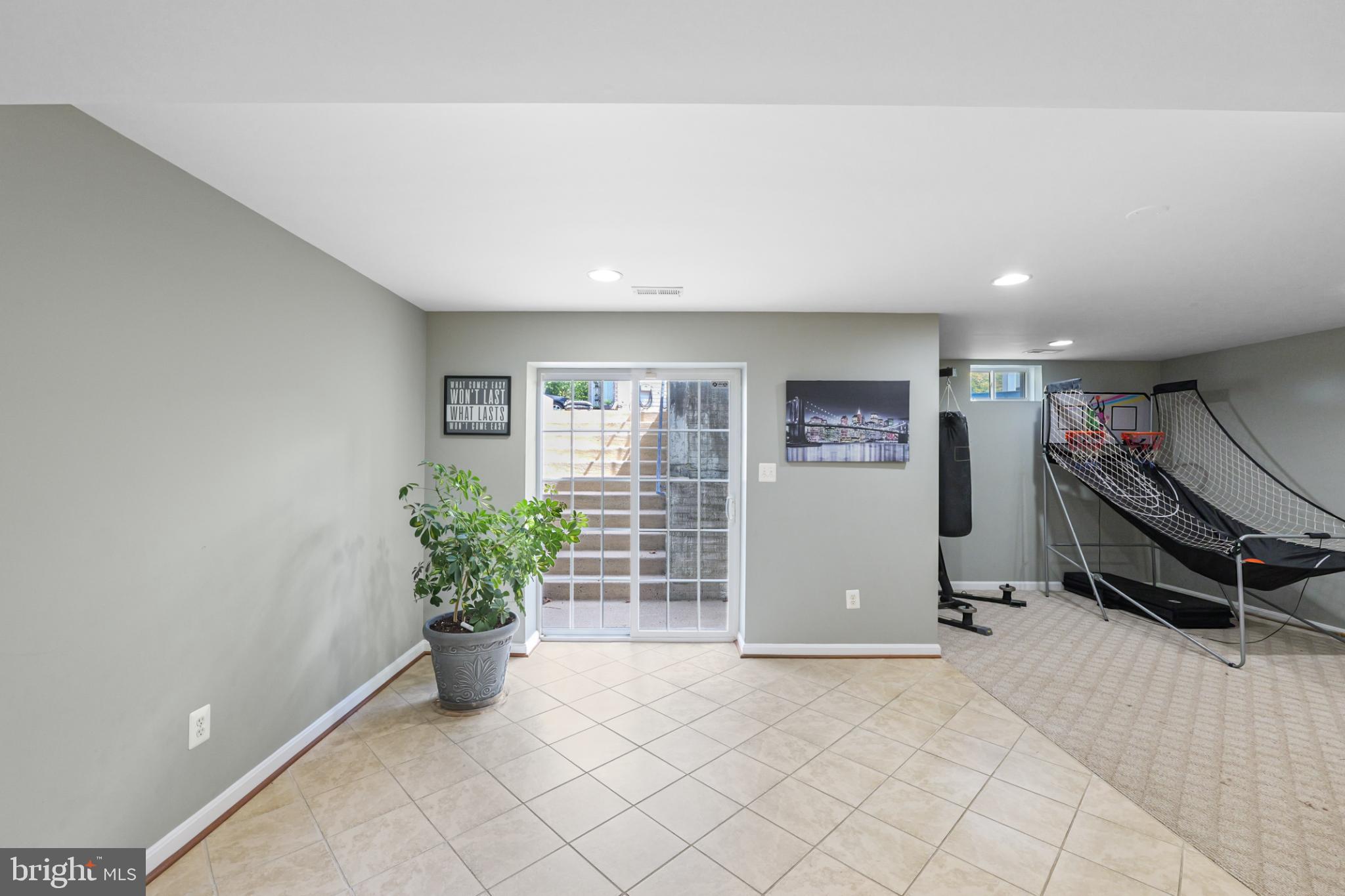 MEADOWS AT MORRIS FARM - Residential