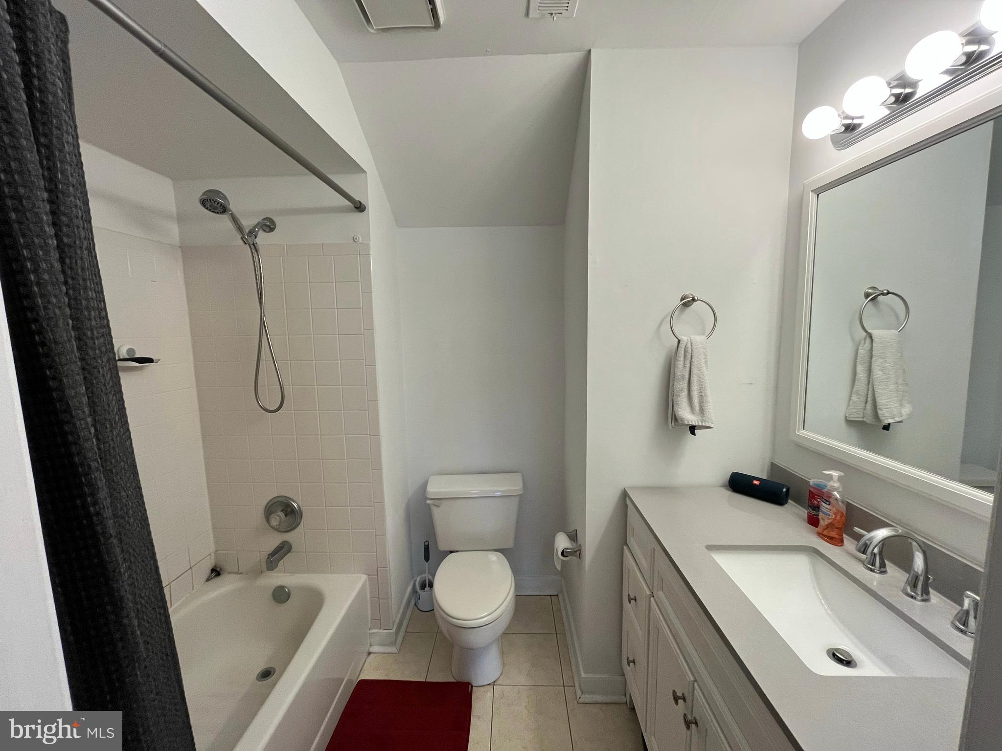 CHATHAM LANDING - Residential Lease