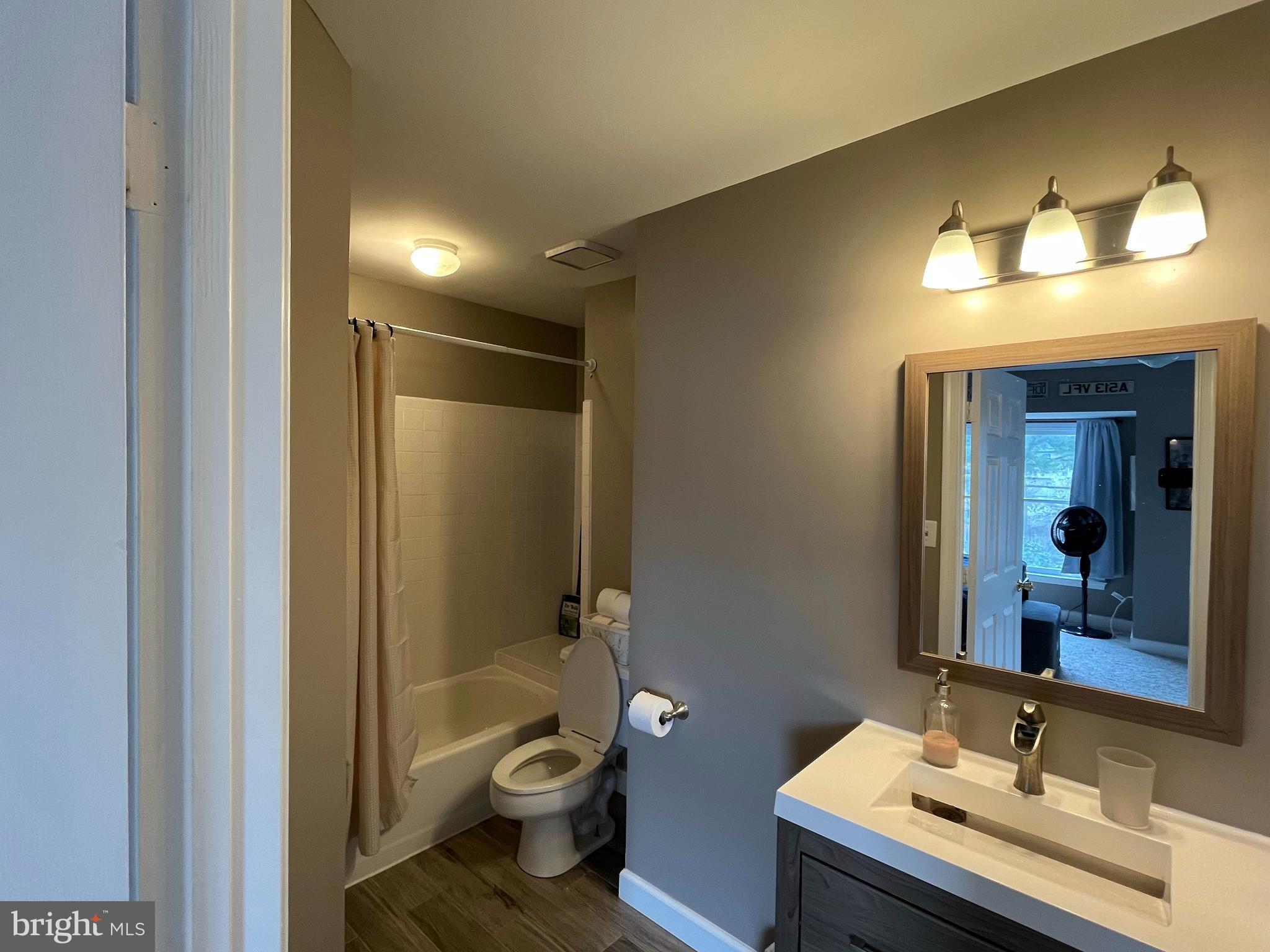 CHATHAM LANDING - Residential Lease