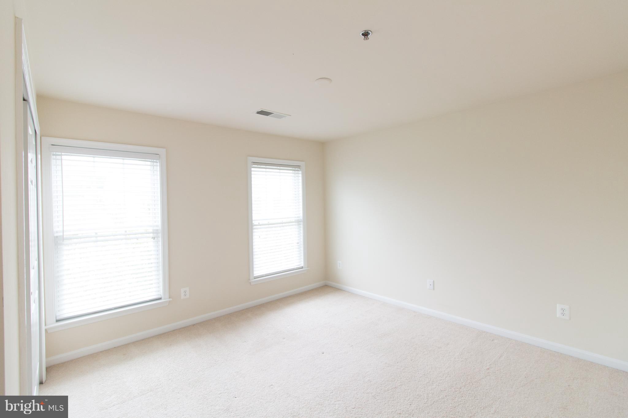 GROVETON WOODS - Residential Lease