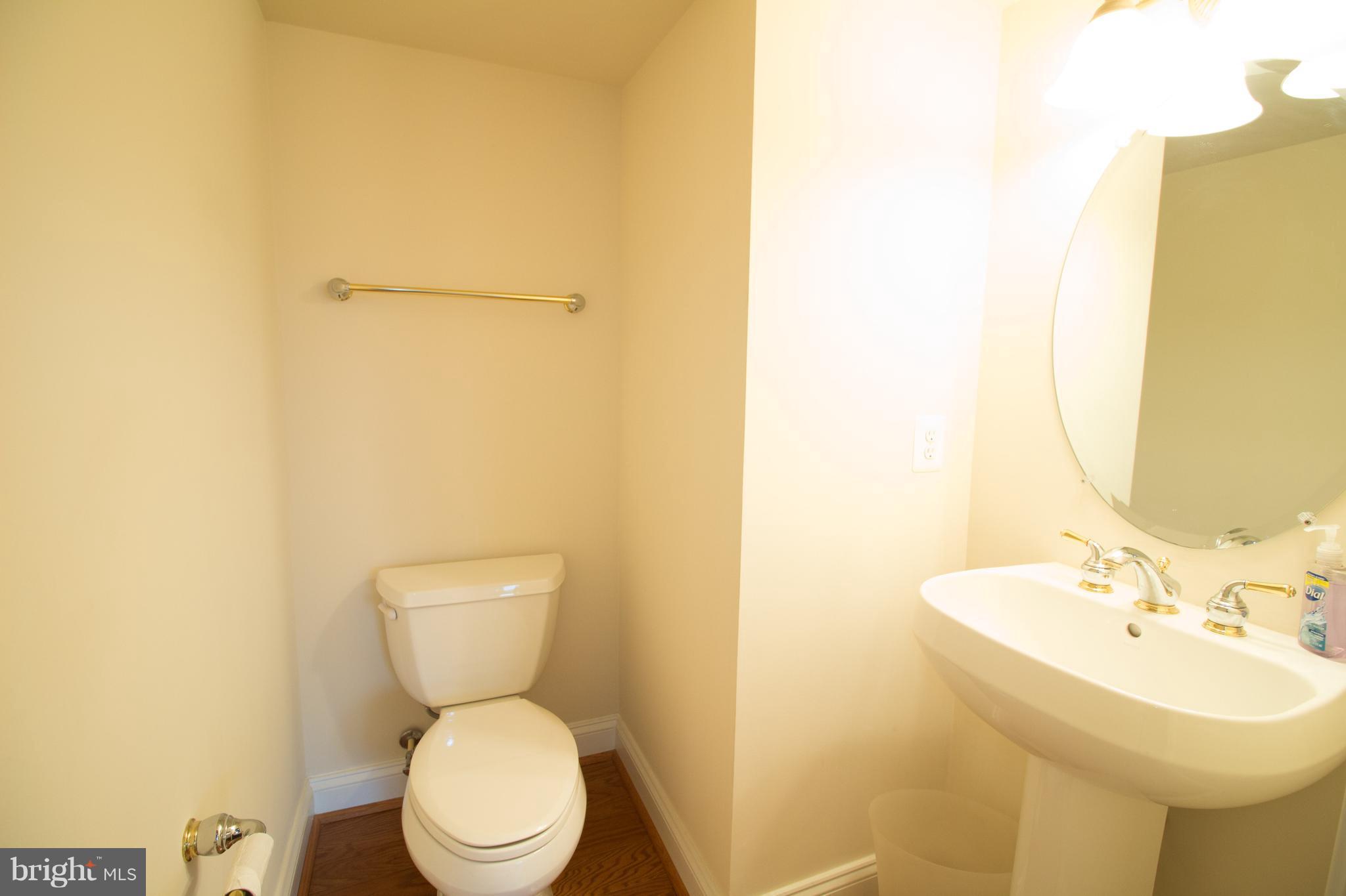 GROVETON WOODS - Residential Lease