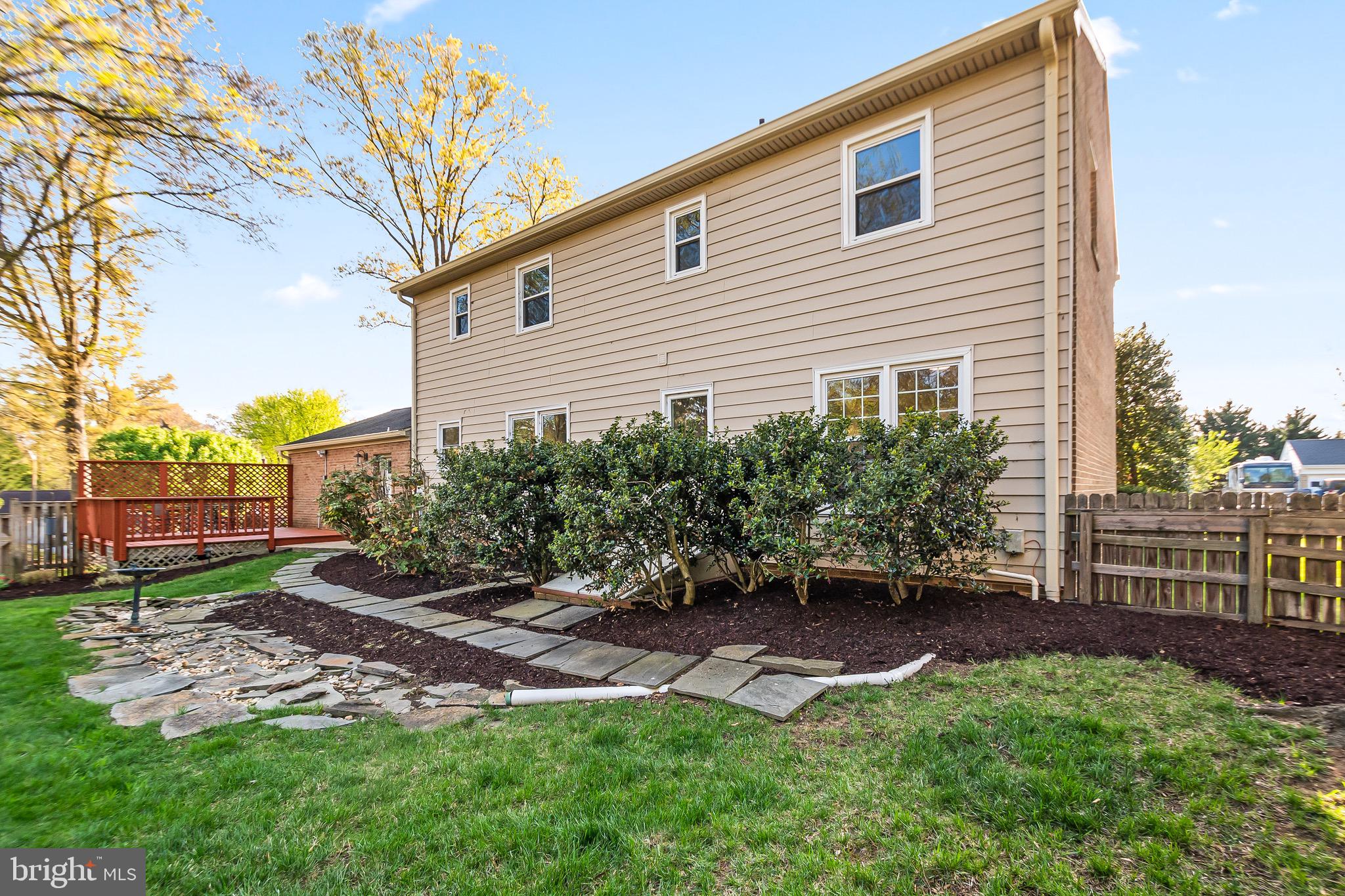 FORT HUNT ESTATES - Residential