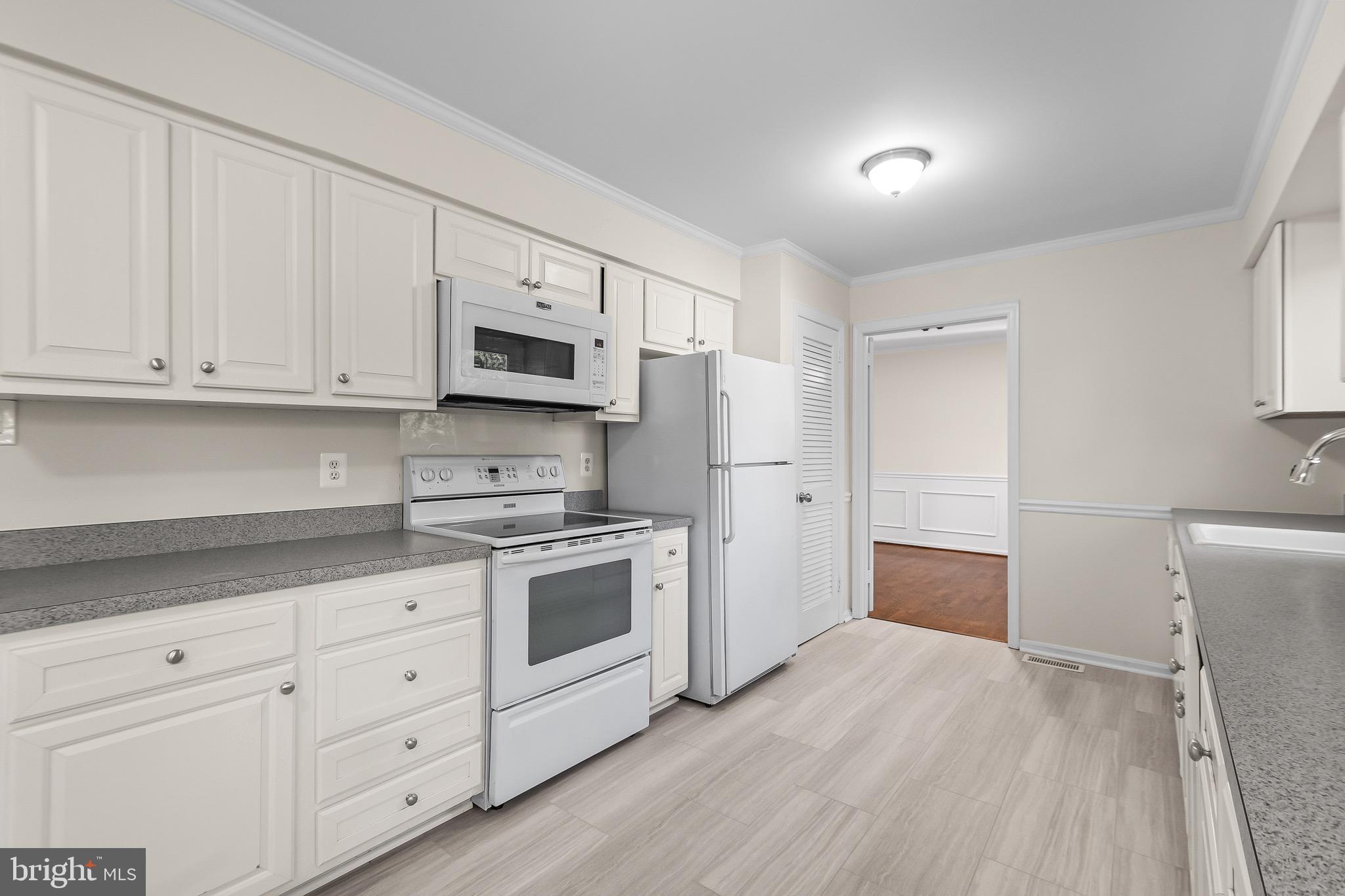 FORT HUNT ESTATES - Residential