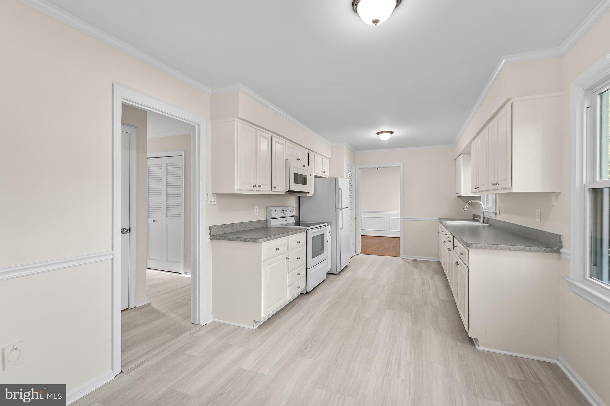 FORT HUNT ESTATES - Residential