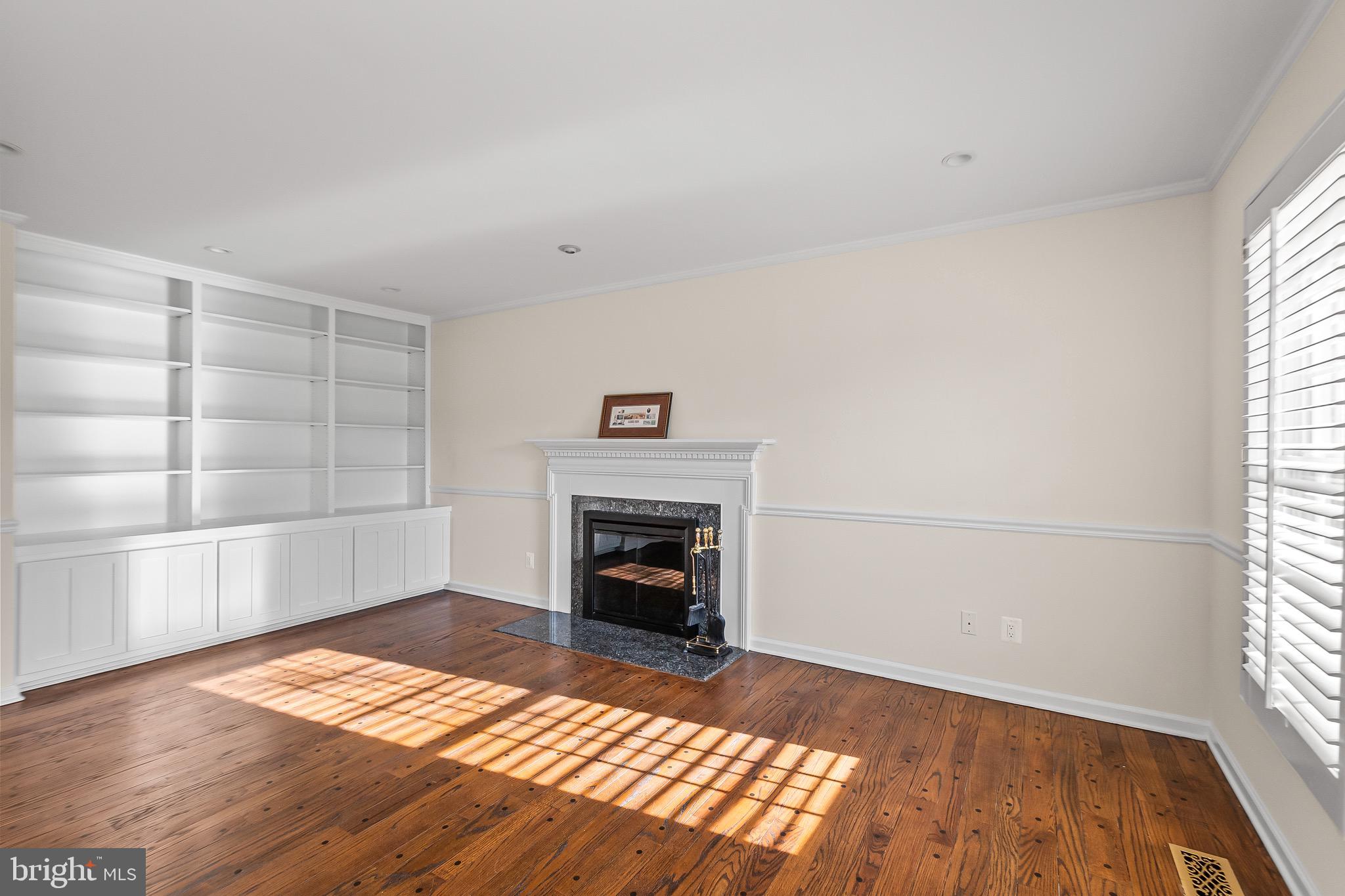 FORT HUNT ESTATES - Residential