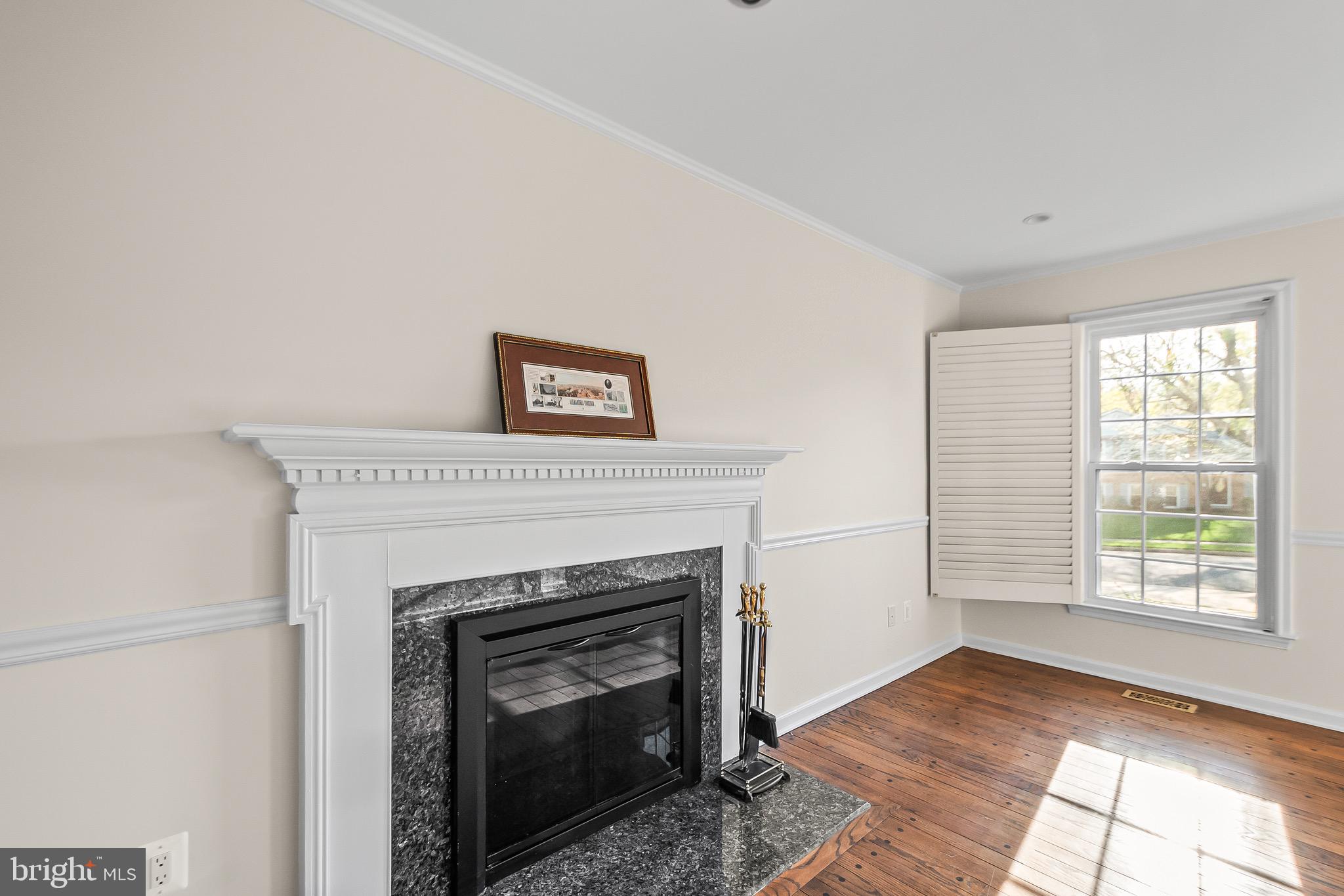 FORT HUNT ESTATES - Residential