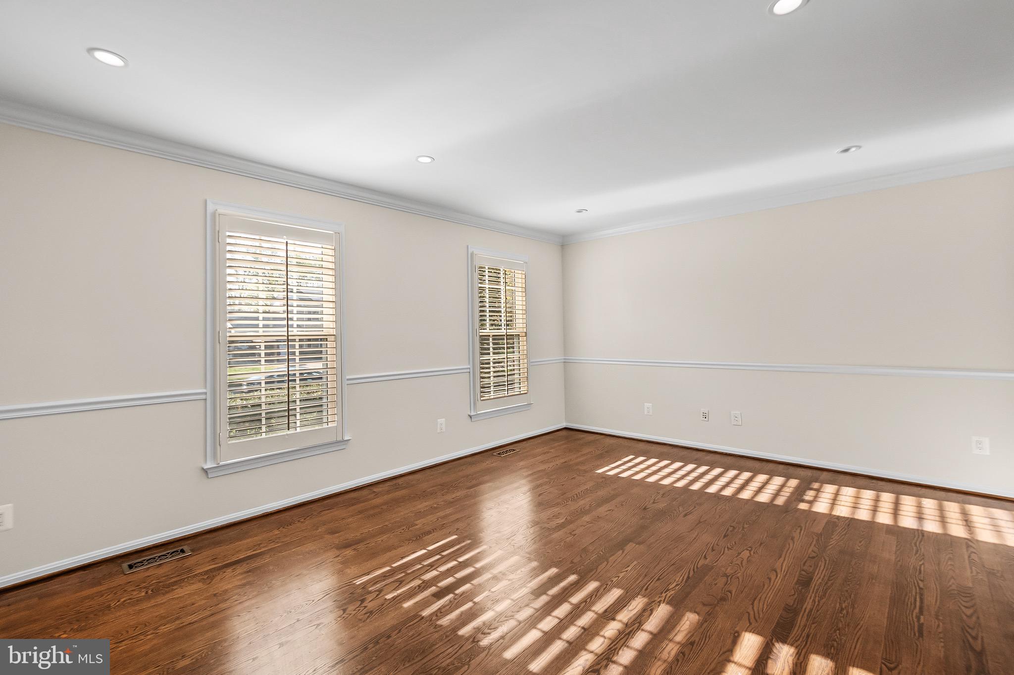 FORT HUNT ESTATES - Residential